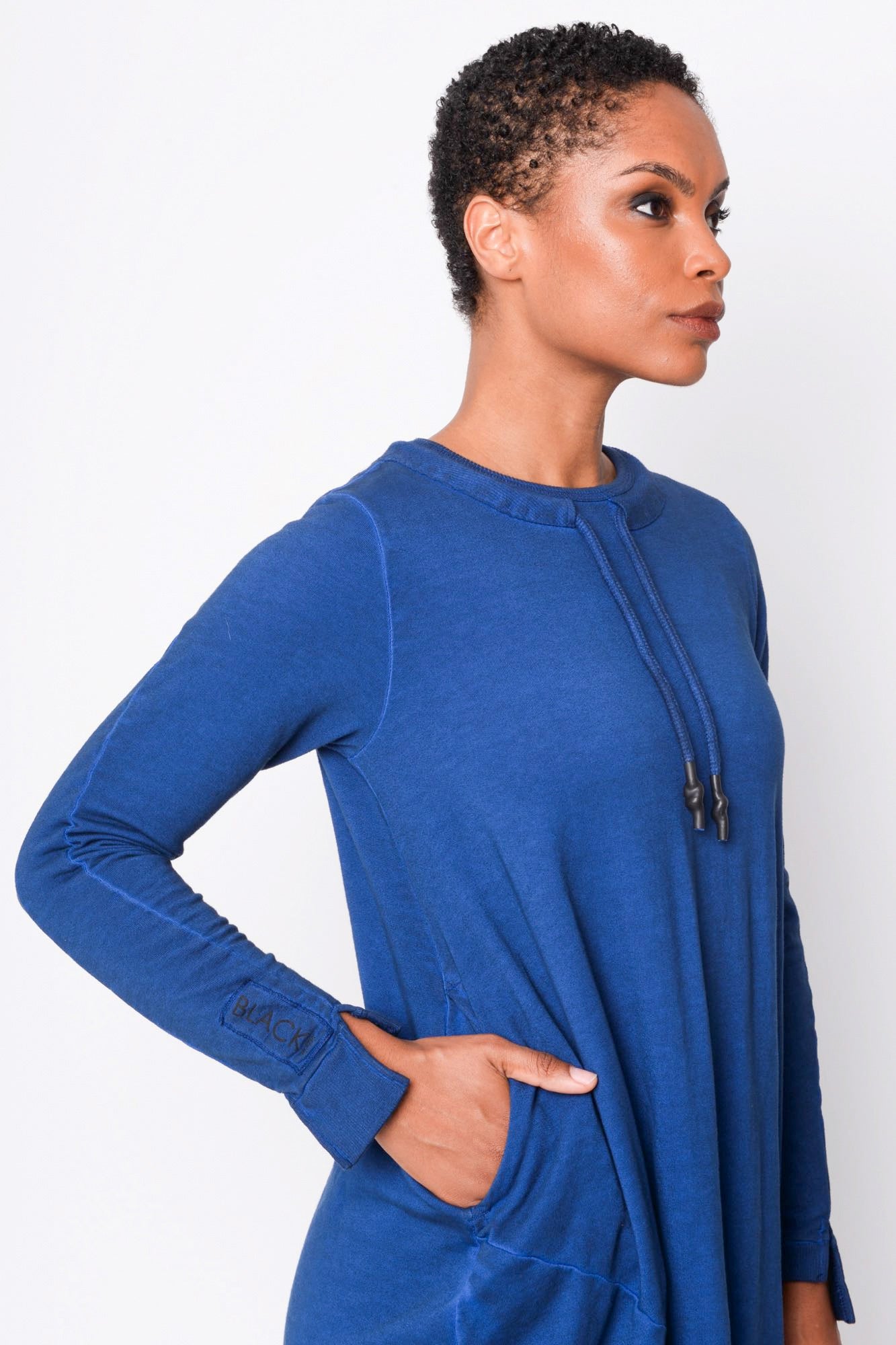 
                  
                    252.04.06 100% CO DARK WASH NIGHTBLUE
                  
                