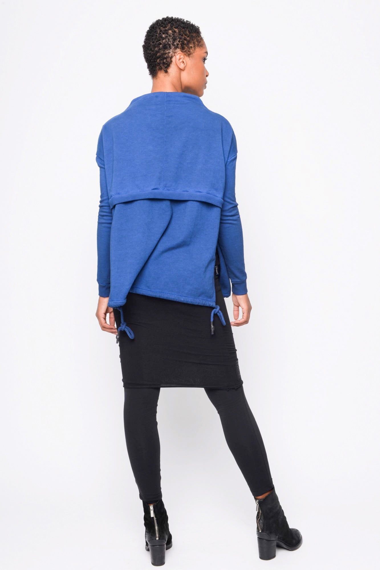 
                  
                    252.04.05 100% CO DARK WASH NIGHTBLUE
                  
                