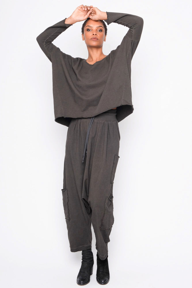 
                  
                    252.04.02 100% CO DARK WASH GRAPHITE
                  
                