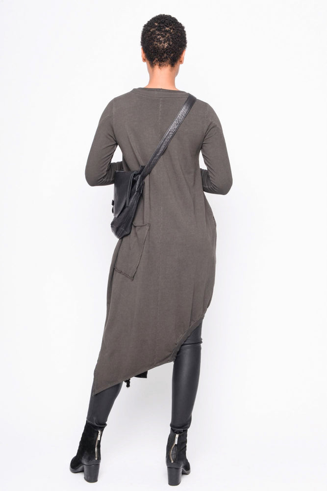 
                  
                    252.04.06 100% CO DARK WASH GRAPHITE
                  
                