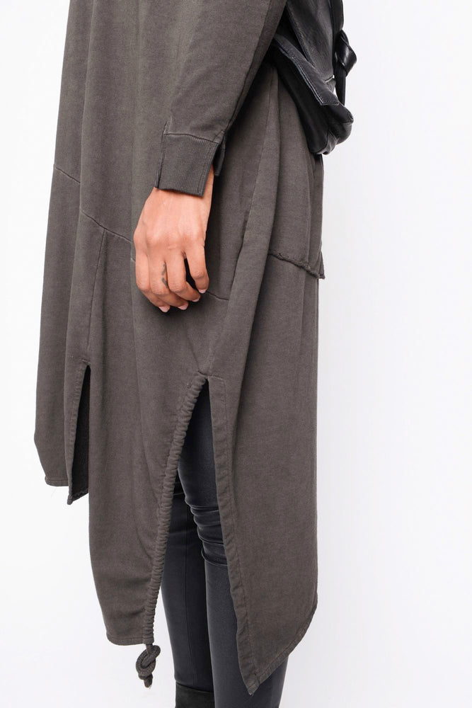 
                  
                    252.04.06 100% CO DARK WASH GRAPHITE
                  
                