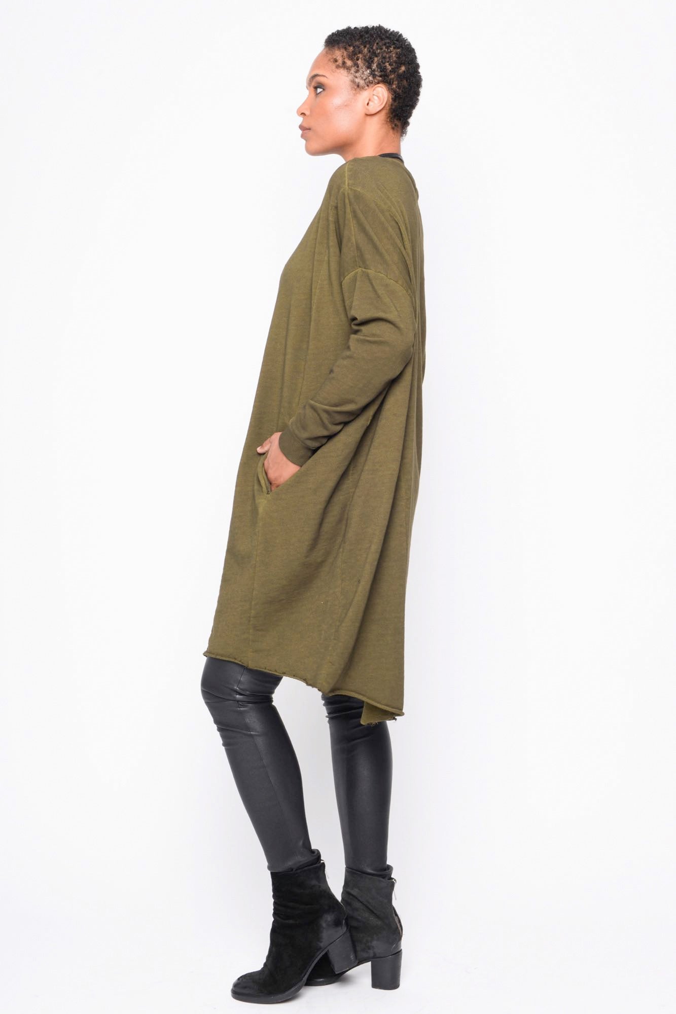 
                  
                    252.04.01 100% CO DARK WASH FORREST
                  
                