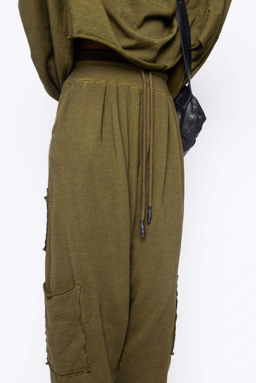 252.04.02 100% CO DARK WASH FORREST