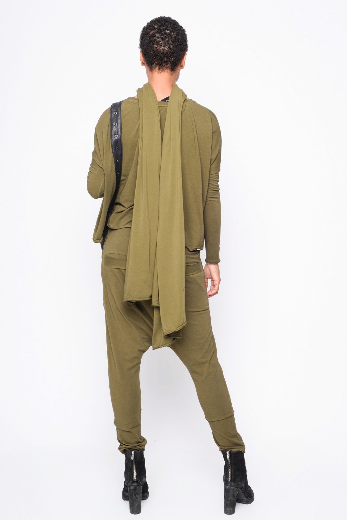 
                  
                    252.05.05 95% CO 5% EA 616 FORREST
                  
                