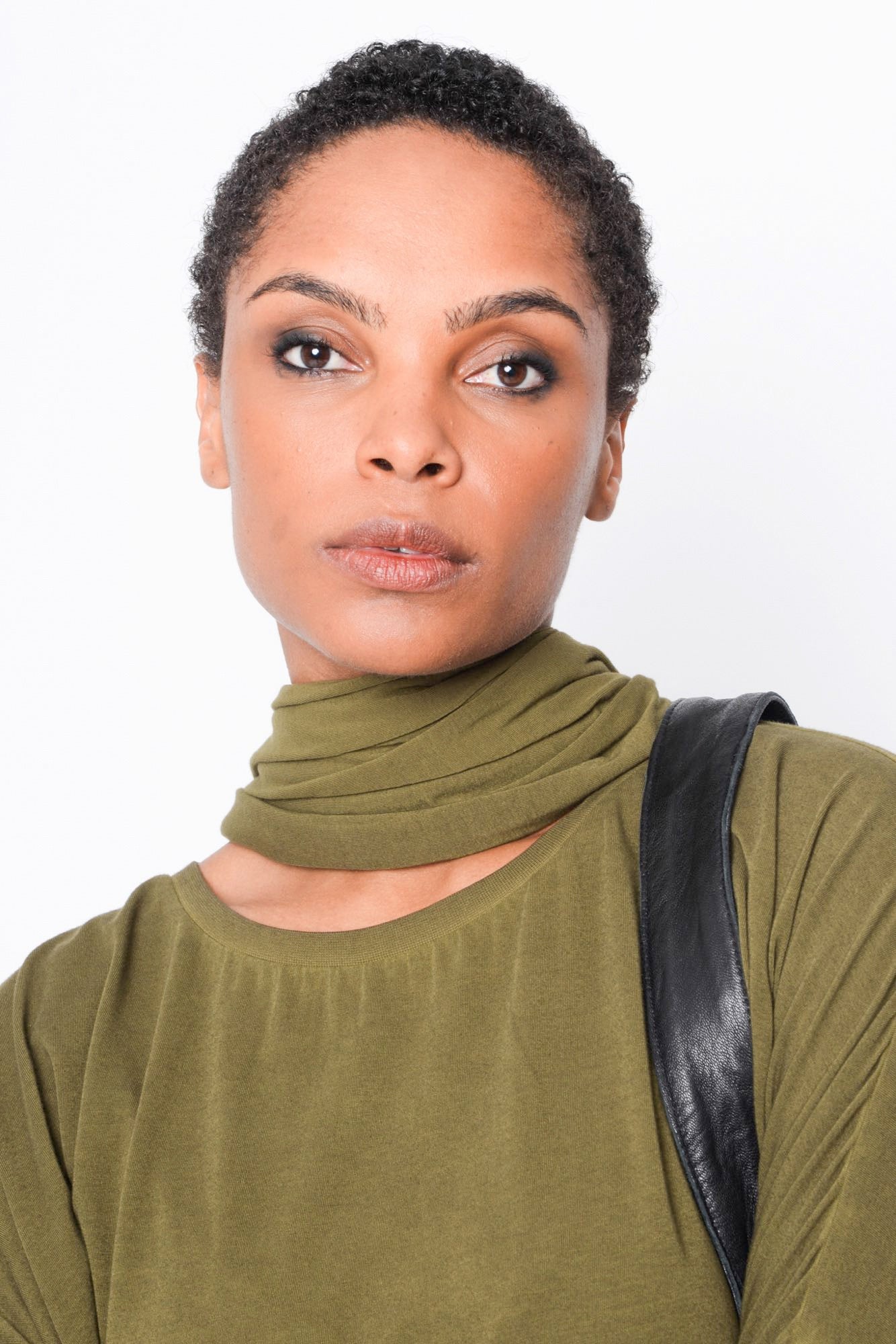 
                  
                    252.05.05 95% CO 5% EA 616 FORREST
                  
                