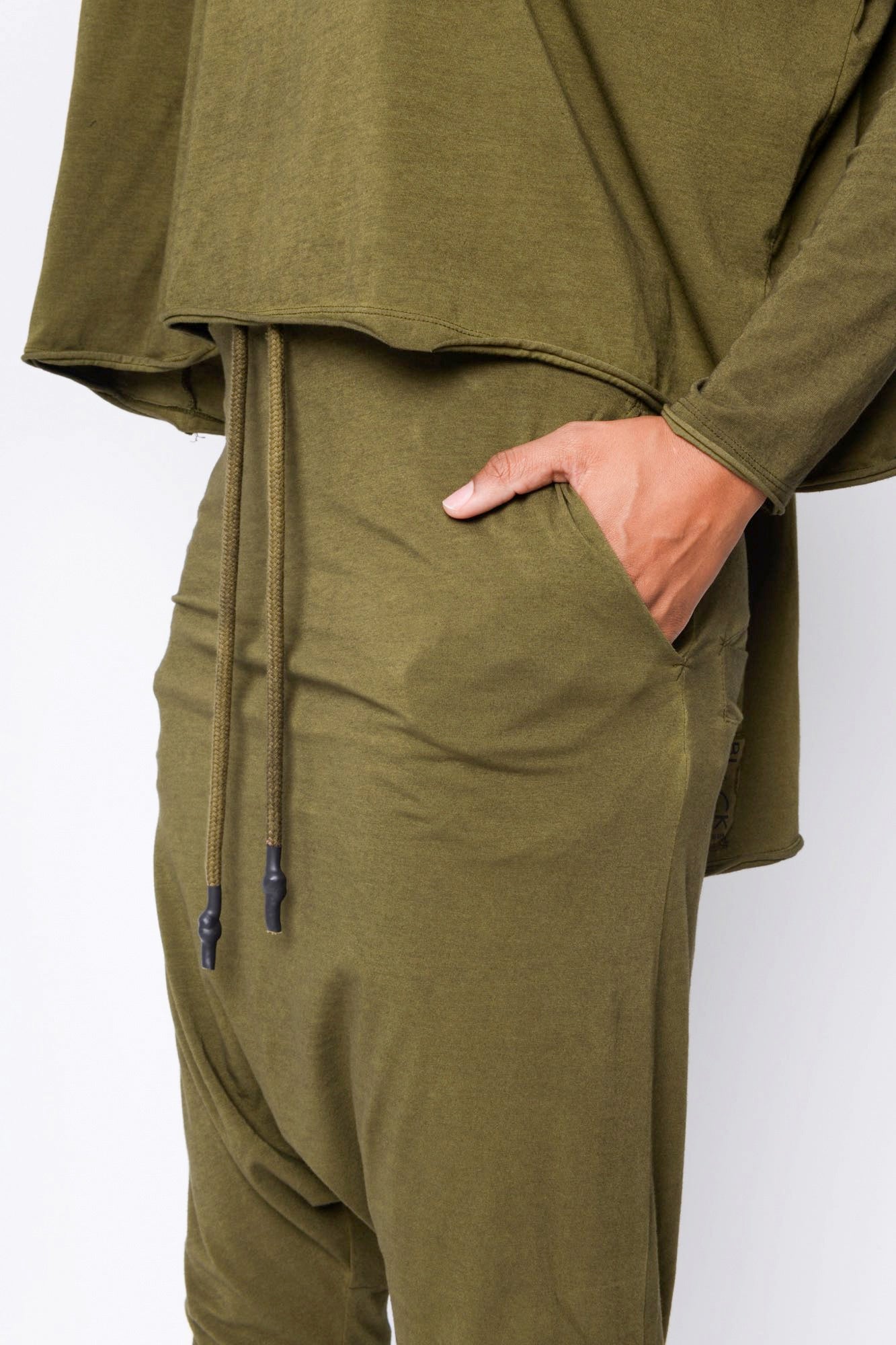 
                  
                    252.05.01 95% CO 5% EA 616 FORREST
                  
                