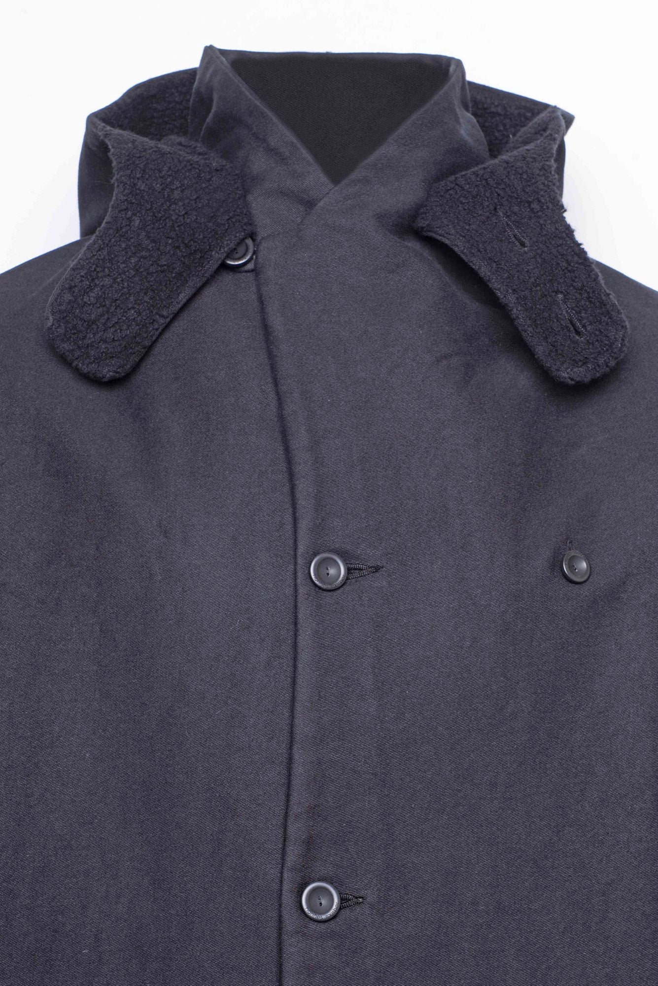 
                  
                    HANNES ROETHER tra33fic.701.7127 100%CO / HOOD 86%WV / 14% PA 090 BLACK /BLACK
                  
                