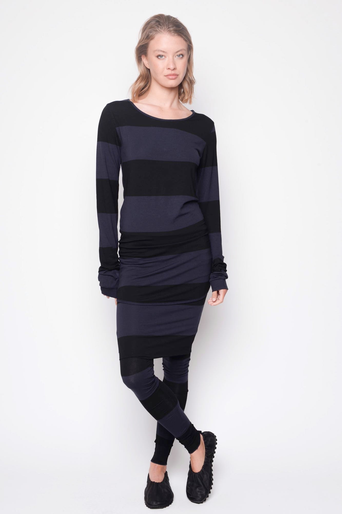 
                  
                    212.06.03 95% co 5% ea 104 Black with Ink
                  
                
