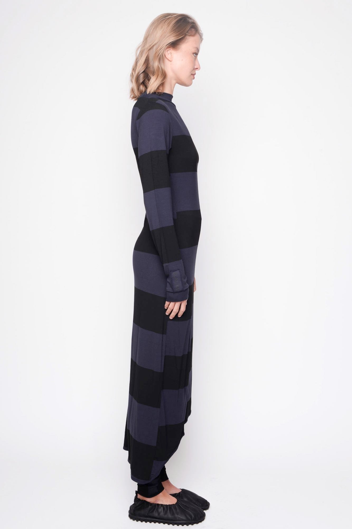
                  
                    212.06.01 95% co 5% ea 104 Black with Ink
                  
                
