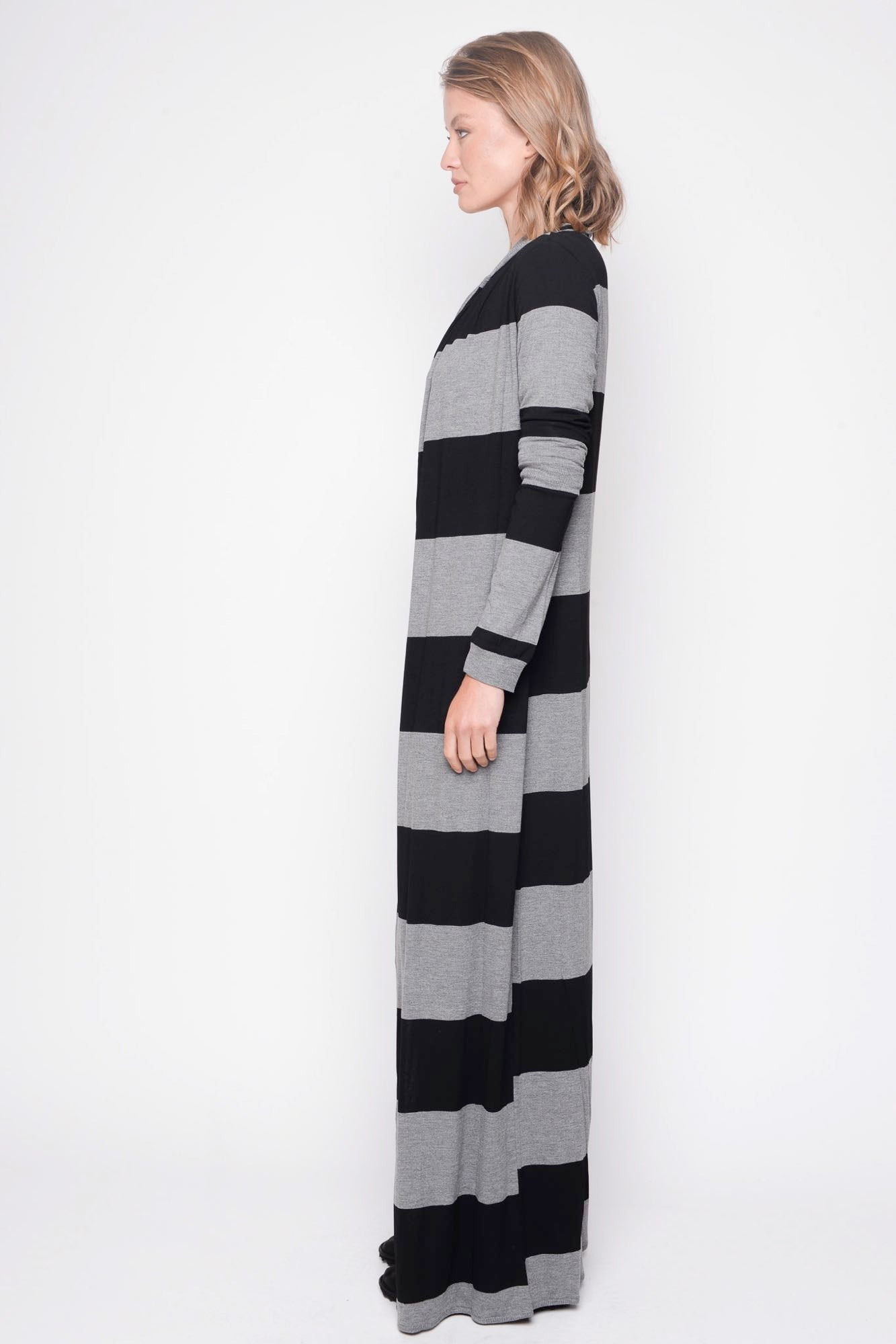 
                  
                    212.06.02 95% co 5% ea 103 Black with Grey
                  
                
