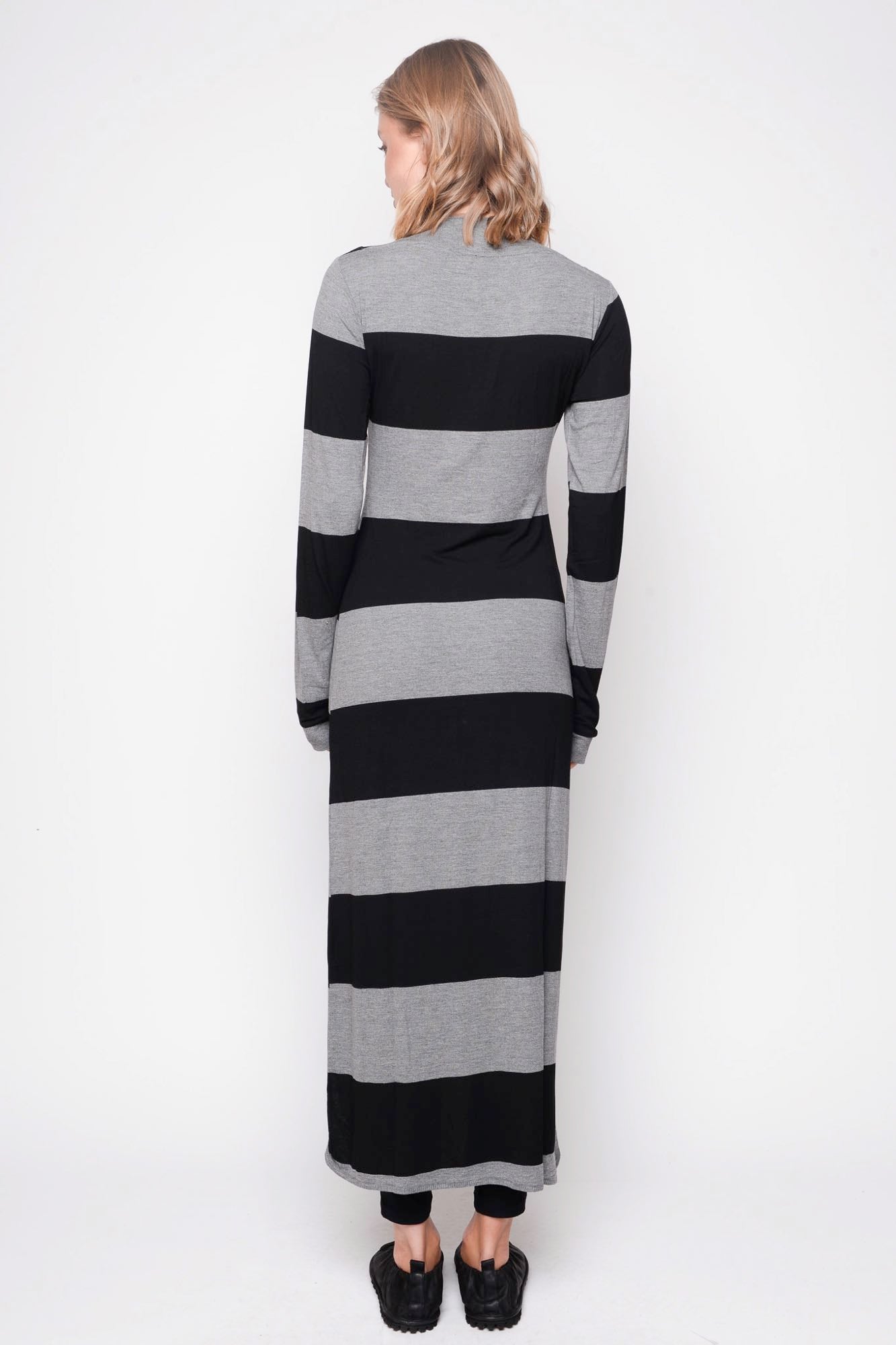 
                  
                    212.06.01 95% co 5% ea 103 Black with Grey
                  
                