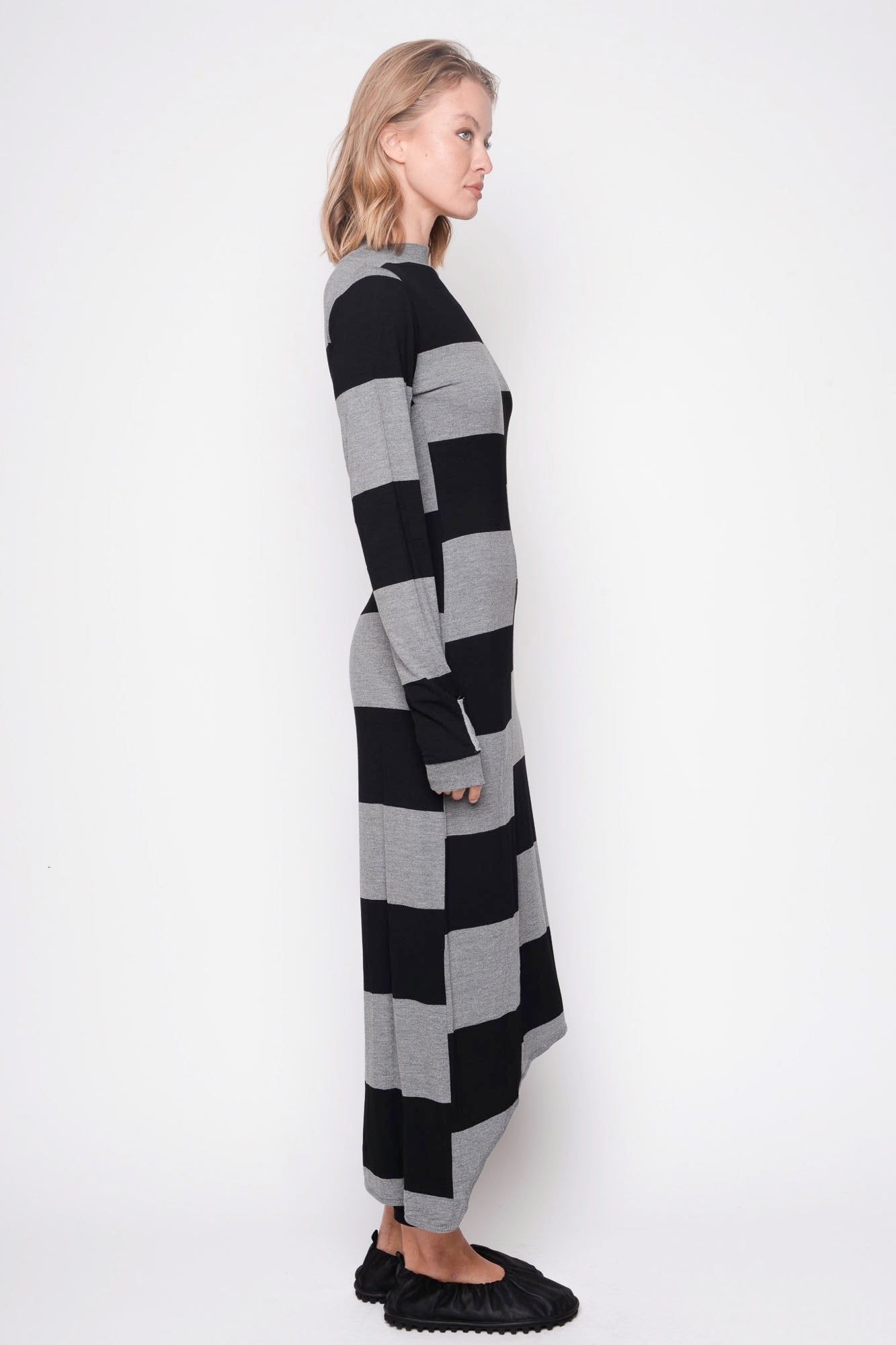 
                  
                    212.06.01 95% co 5% ea 103 Black with Grey
                  
                