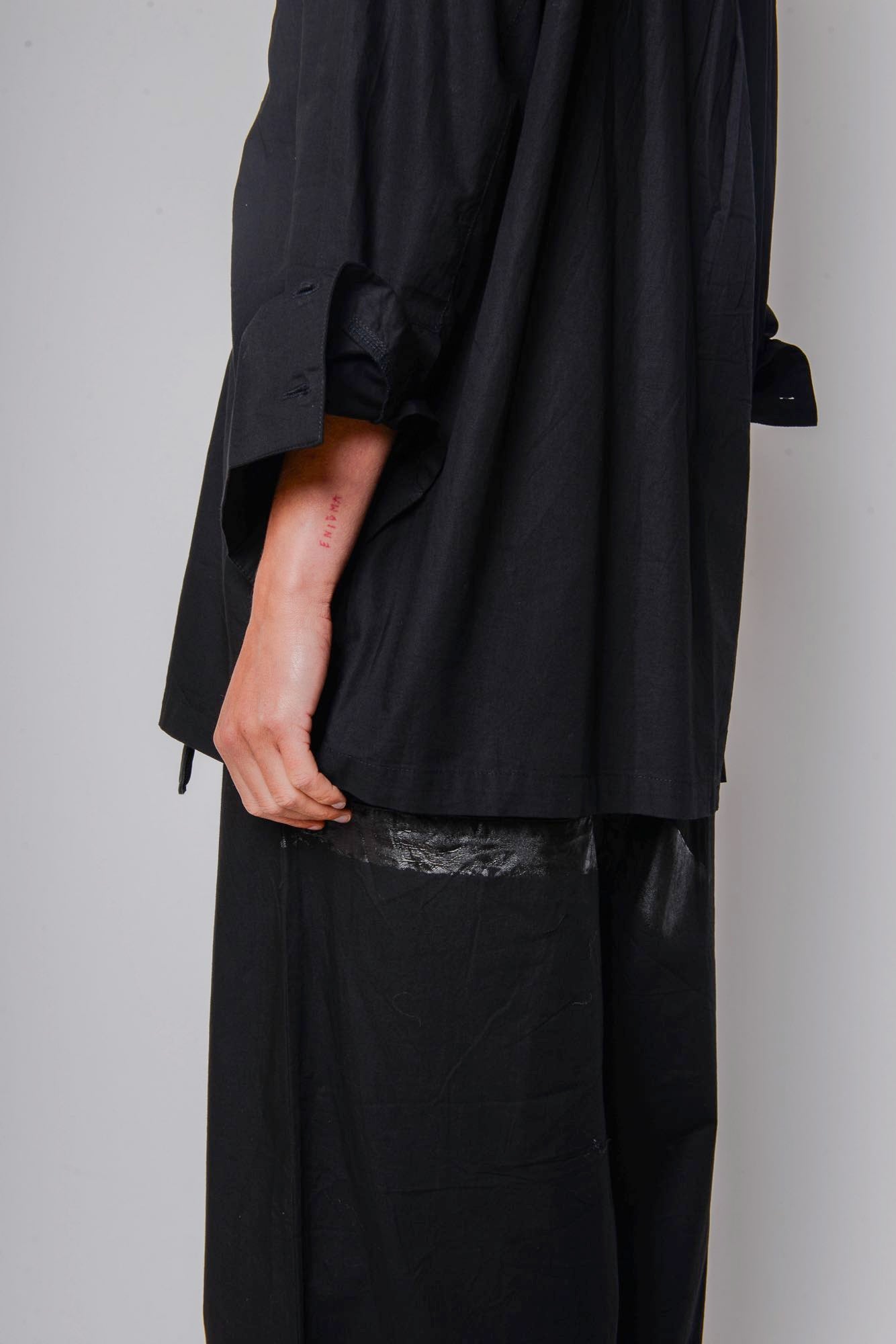 
                  
                    ID.04.04.03 100% CO 1001 BLACK & PAINT
                  
                