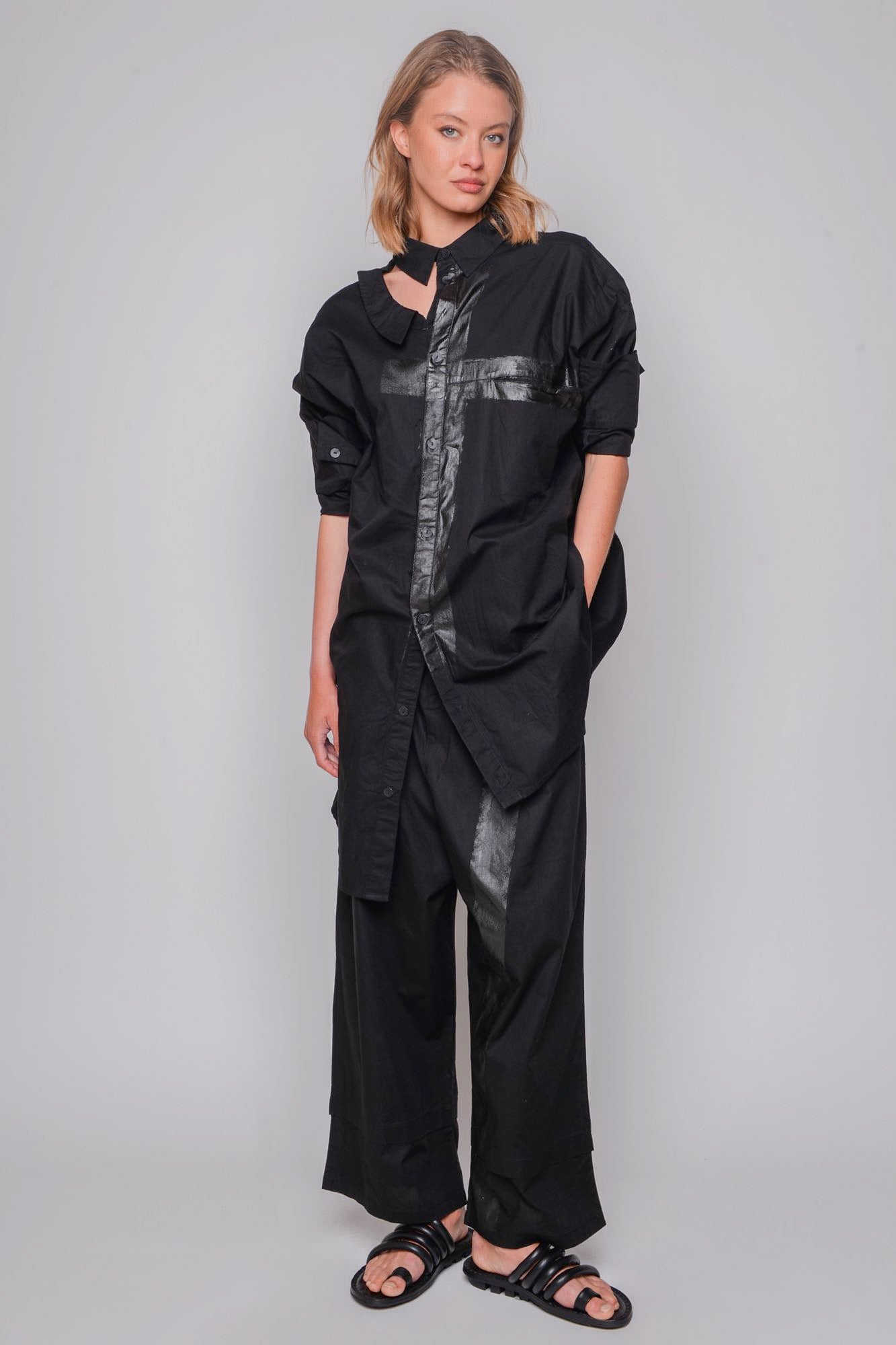 
                  
                    ID.04.04.01 100% CO 1001 BLACK & PAINT
                  
                