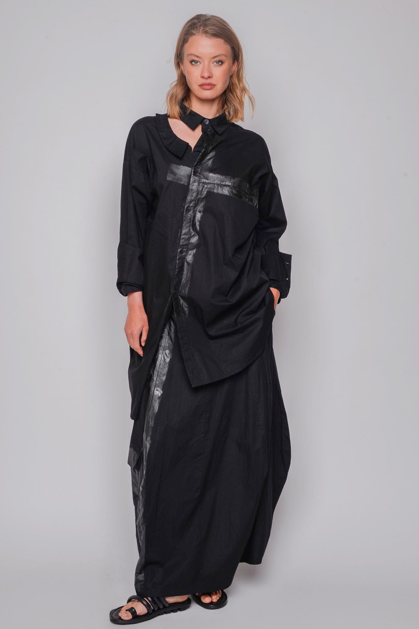 
                  
                    ID.04.04.01 100% CO 1001 BLACK & PAINT
                  
                