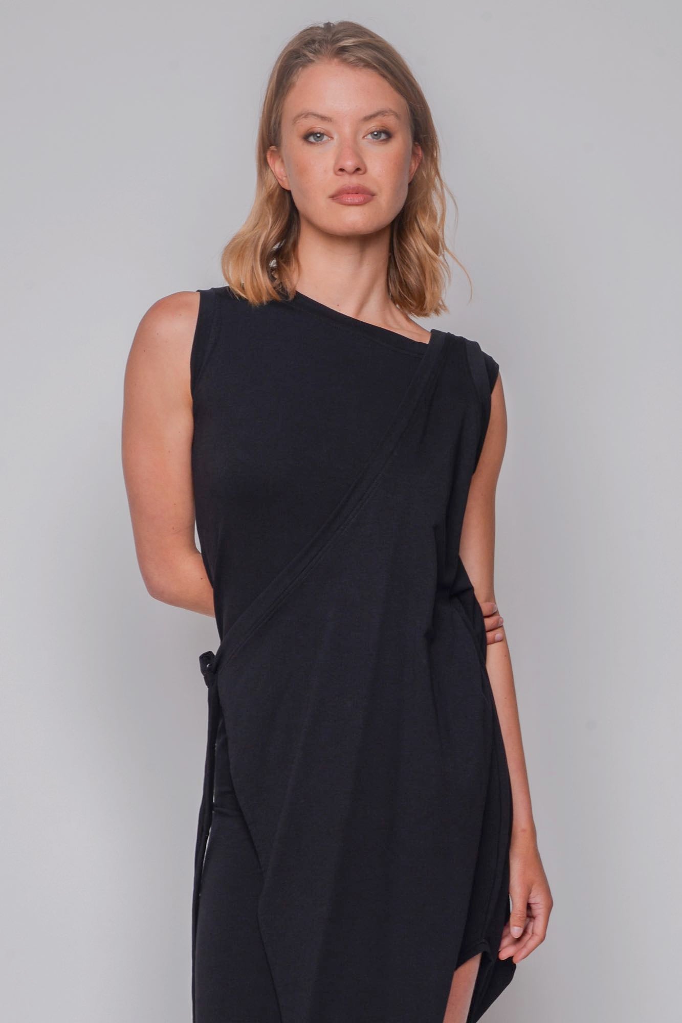 
                  
                    ID.03.01.06 95% CO 5% EA 100 BLACK
                  
                