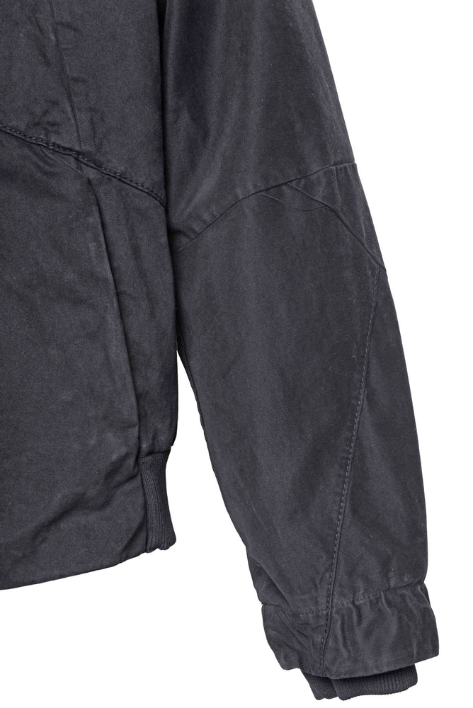 
                  
                    TRANSIT CFUTRBD135 95%CO 5%EA U10 BLACK
                  
                