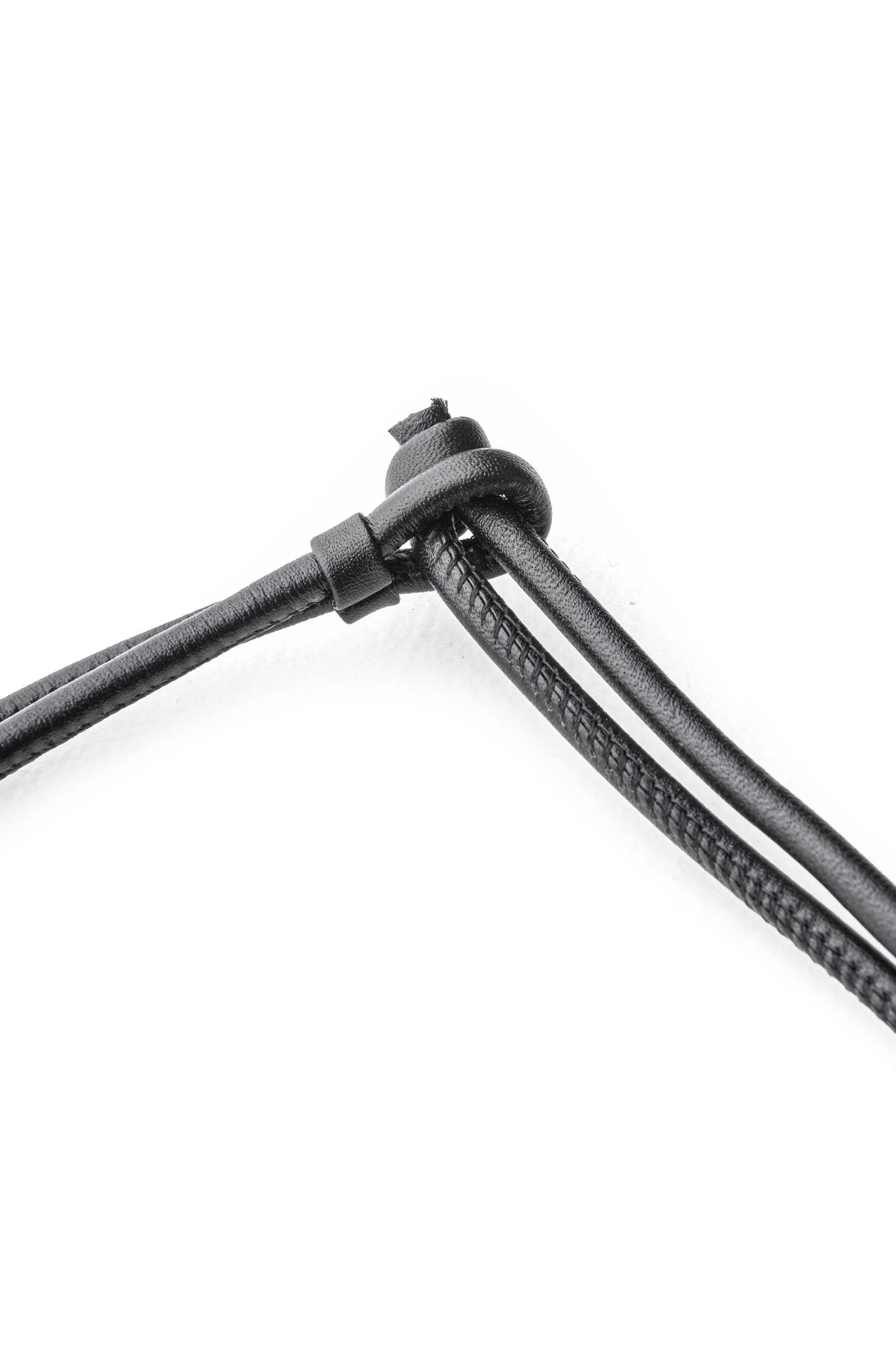 
                  
                    DARKGEM PENDANT 10-8463-1 ROCK-CRYSTAL 100% SILVER / 100% LEATHER
                  
                