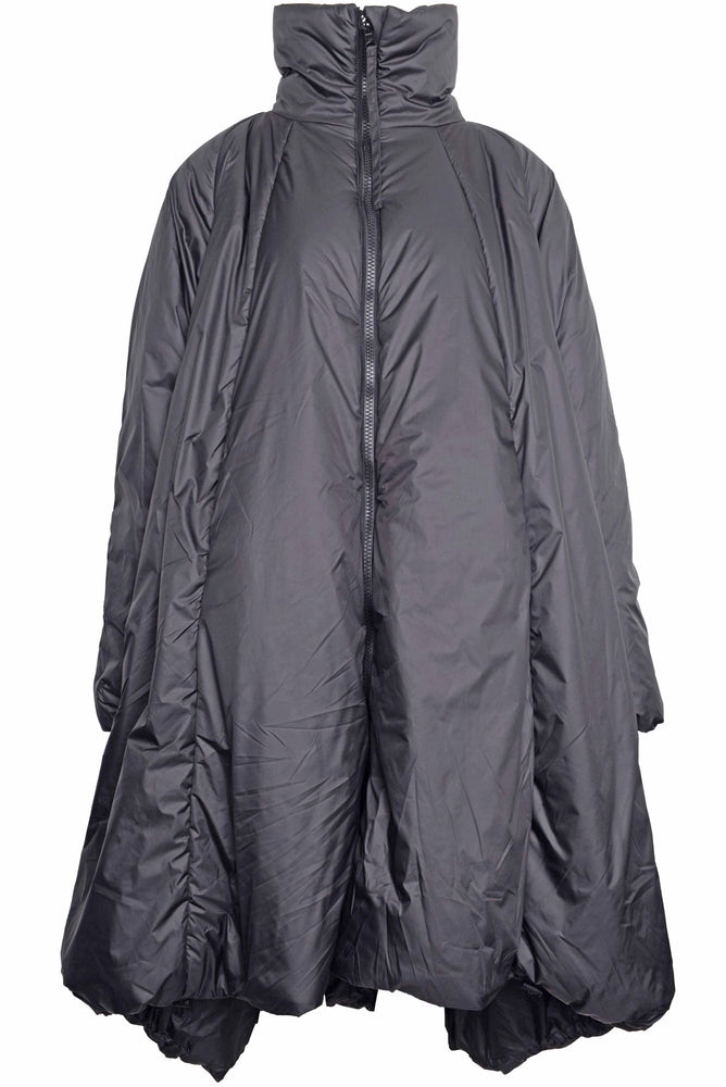 
                  
                    STUDIO B3 COAT AND GILET SONYA RBB 1997
                  
                