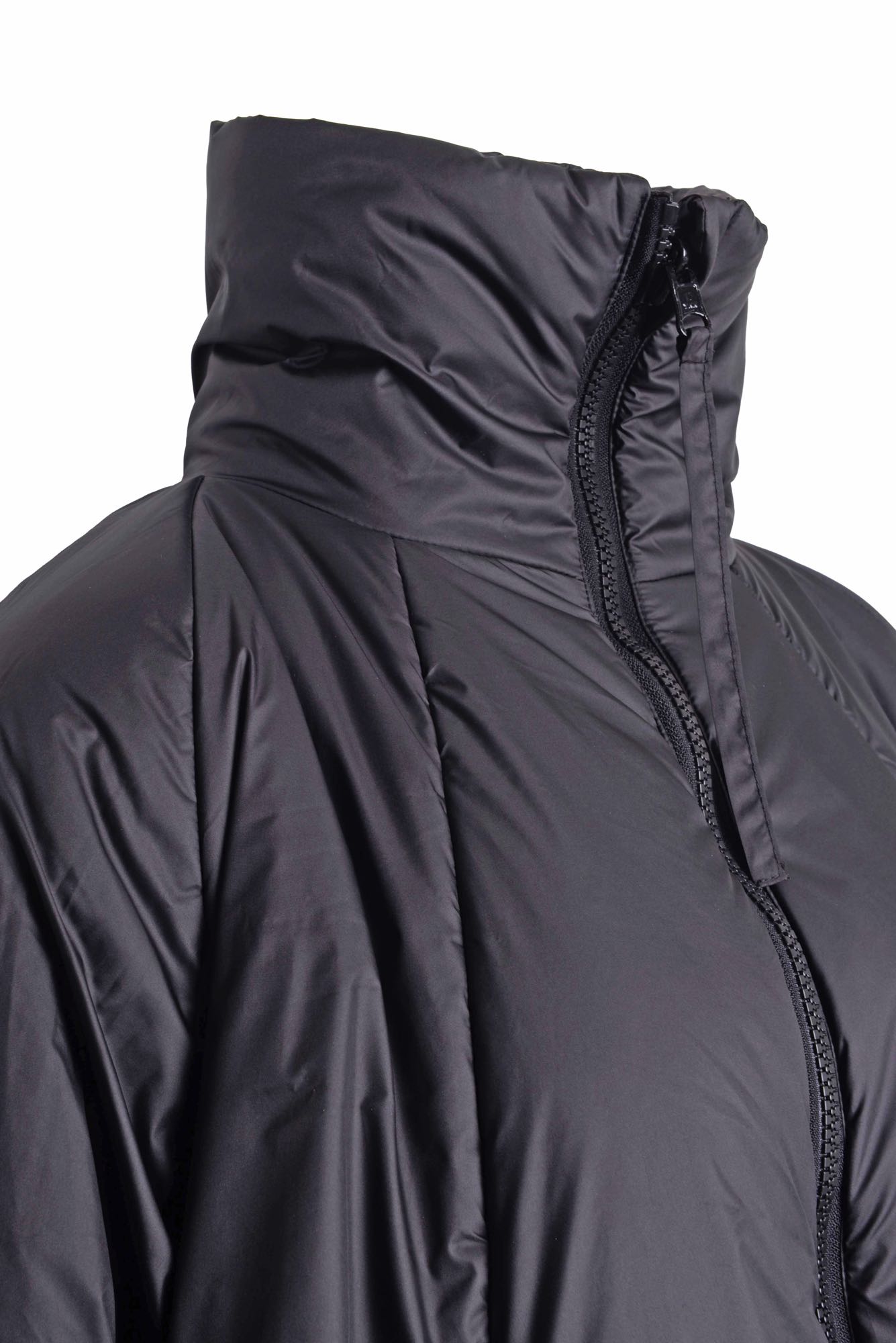 
                  
                    STUDIO B3 COAT AND GILET SONYA RBB 1997
                  
                