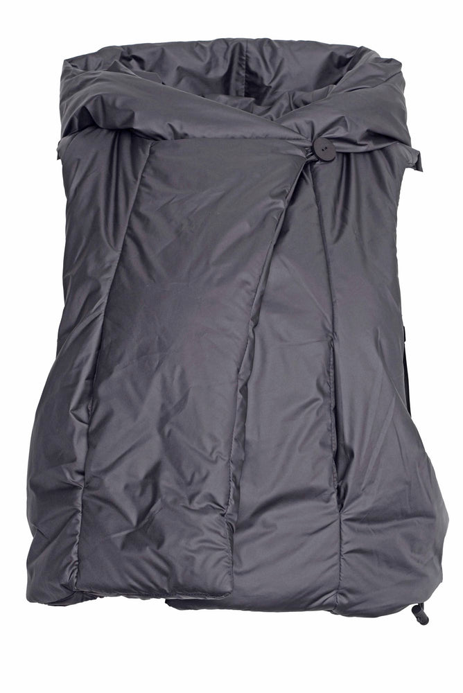 
                  
                    STUDIO B3 COAT AND GILET SONYA RBB 1997
                  
                