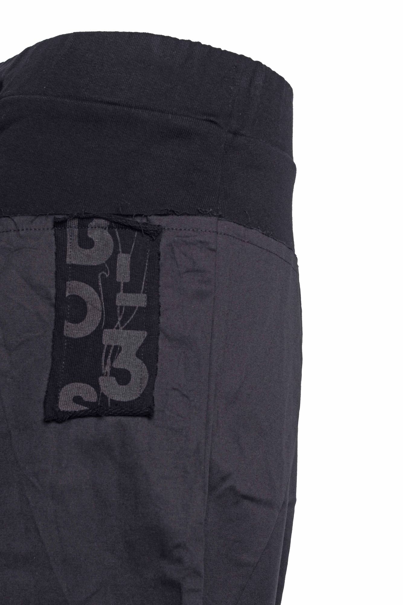 
                  
                    STUDIO B3 PANT PLUTTO RBB 2030
                  
                