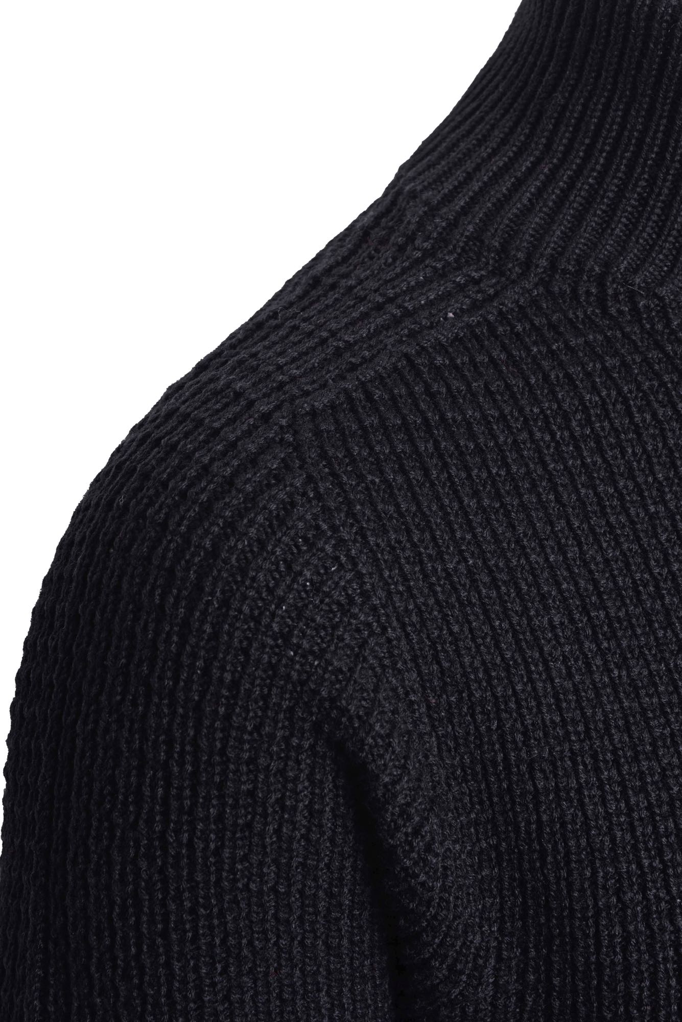 
                  
                    HANNES ROETHER ei10dle.130
                  
                