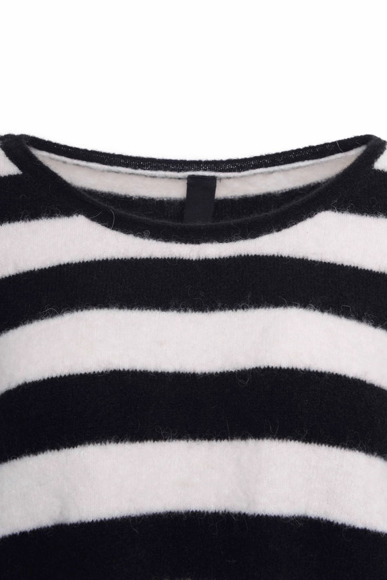 
                  
                    PAL OFFNER 040202-320008 BABY ALPACA WOOL M00047 STRIPED BLACK + CREME
                  
                
