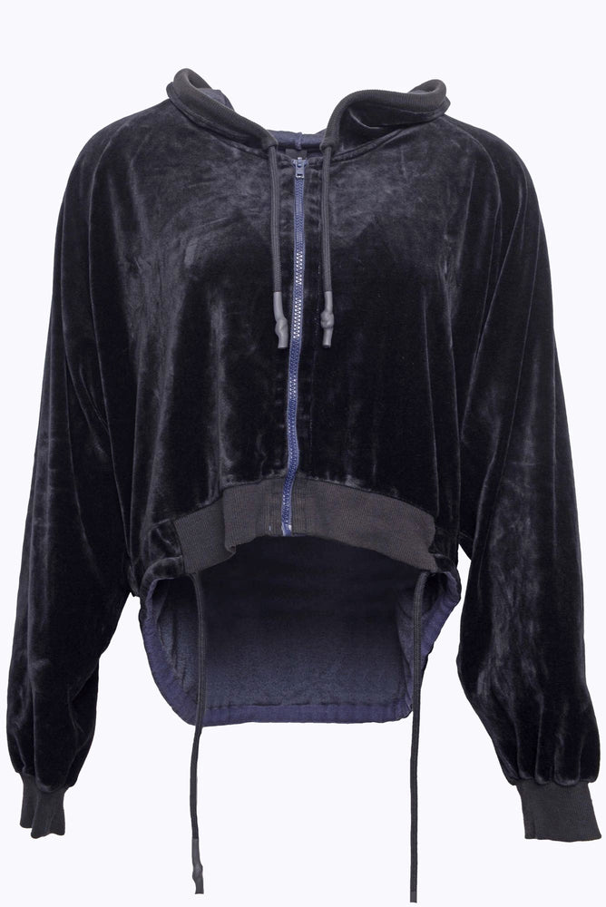 
                  
                    212.23.06 42% co 42% md 16% pl 600 INK BLACK
                  
                