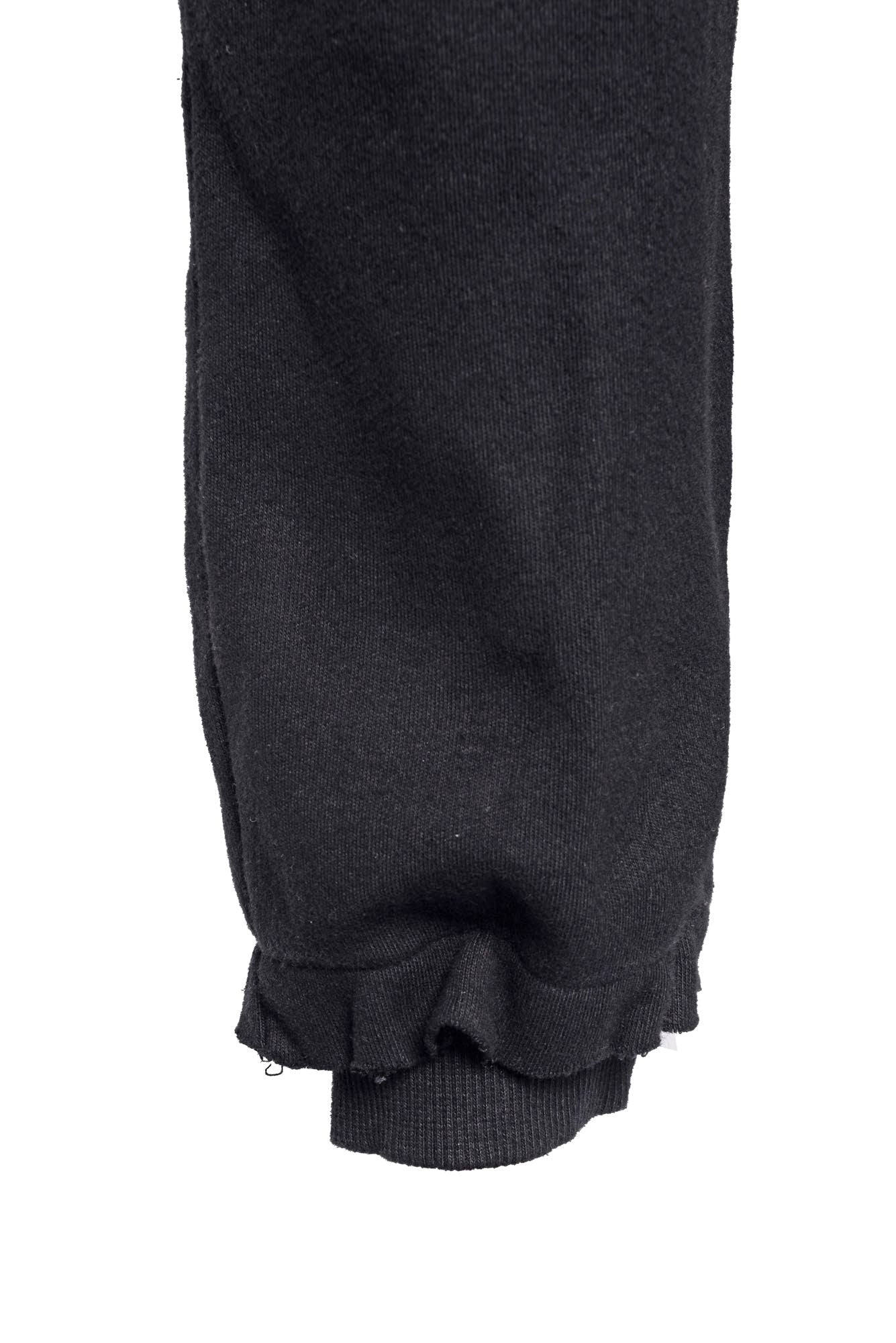 
                  
                    262.01.05 RV100 BLACK
                  
                
