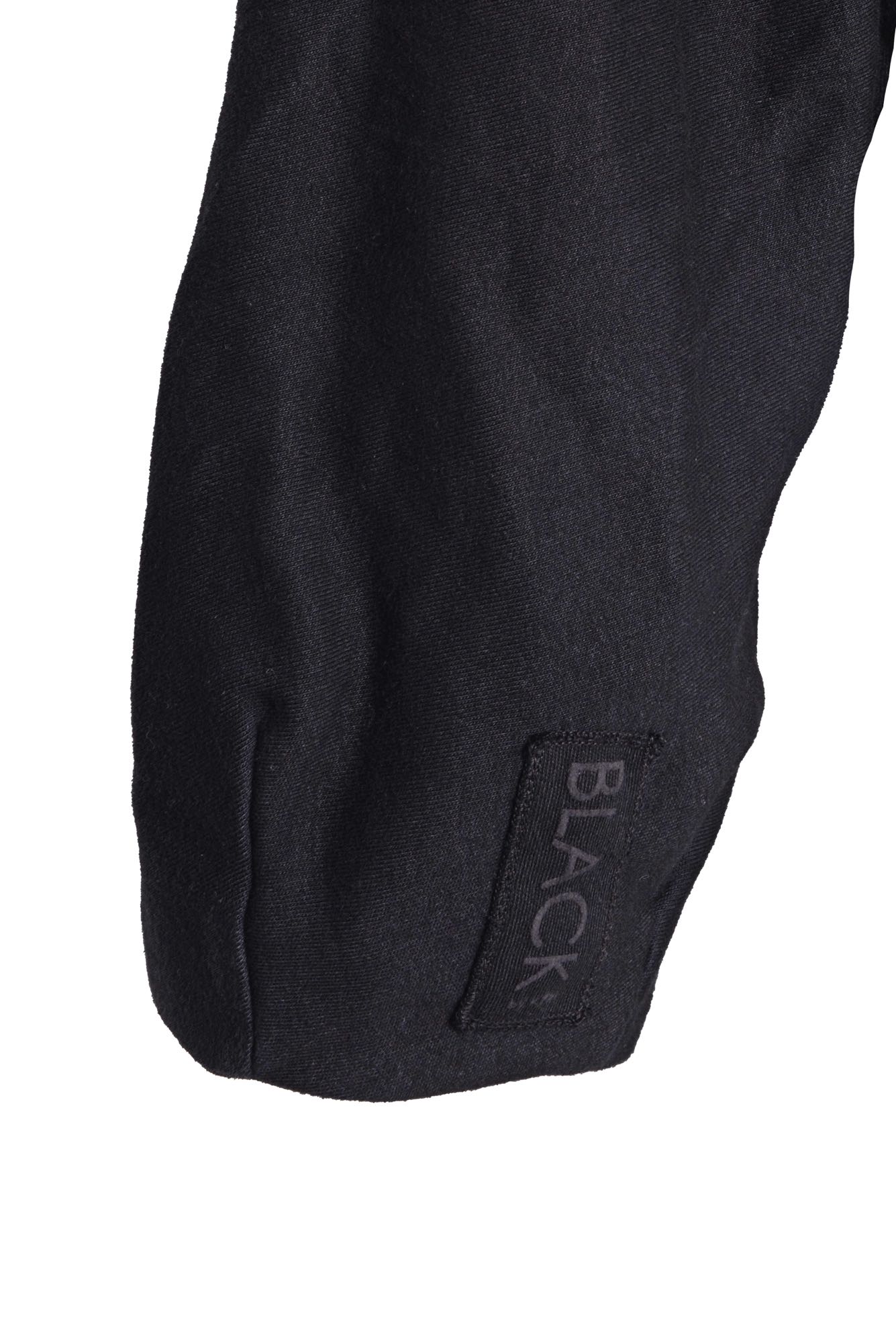 
                  
                    262.01.01 RV100 BLACK
                  
                