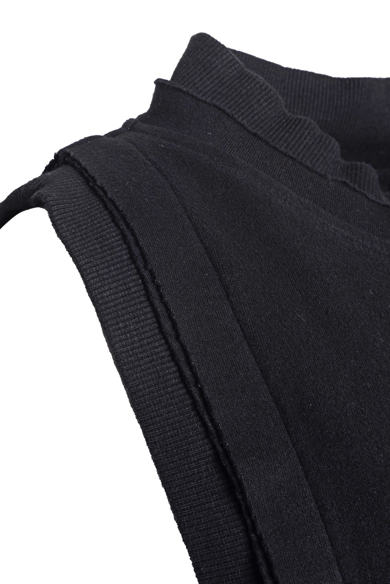 
                  
                    262.01.06 RV100 BLACK
                  
                