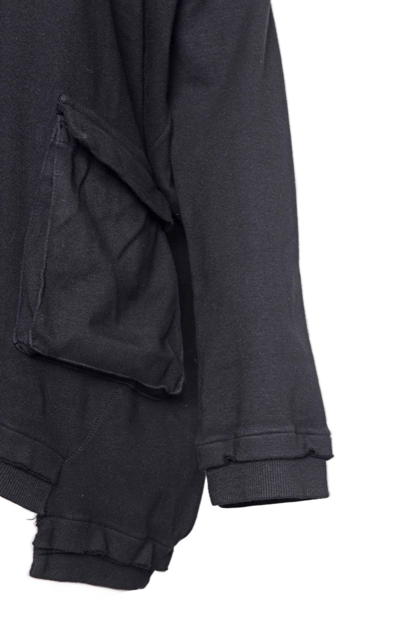 
                  
                    262.01.07 RV100 BLACK
                  
                