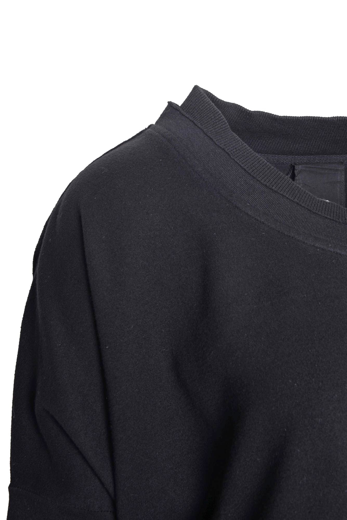 
                  
                    262.01.07 RV100 BLACK
                  
                