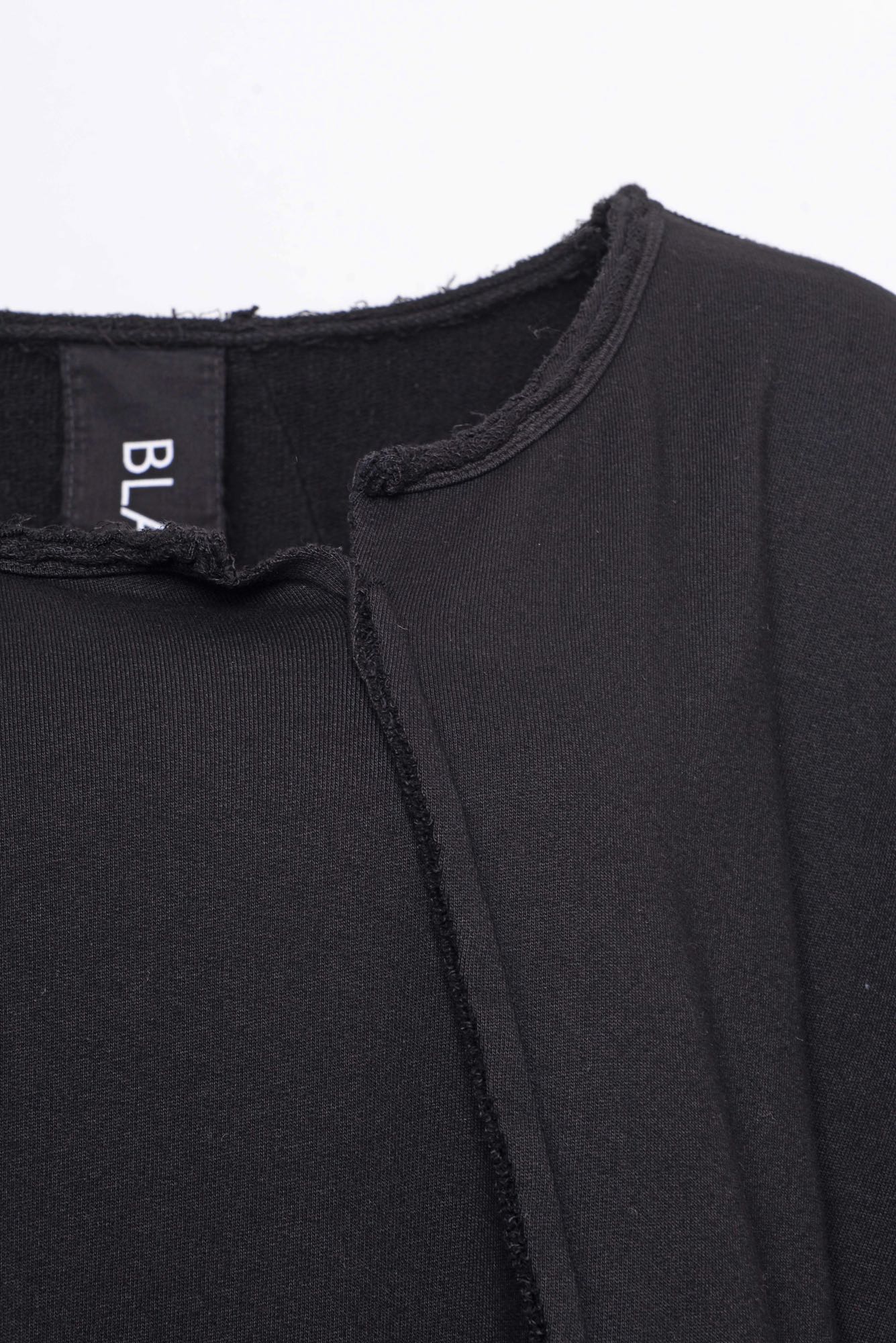 
                  
                    262.03.04 RV100 BLACK
                  
                