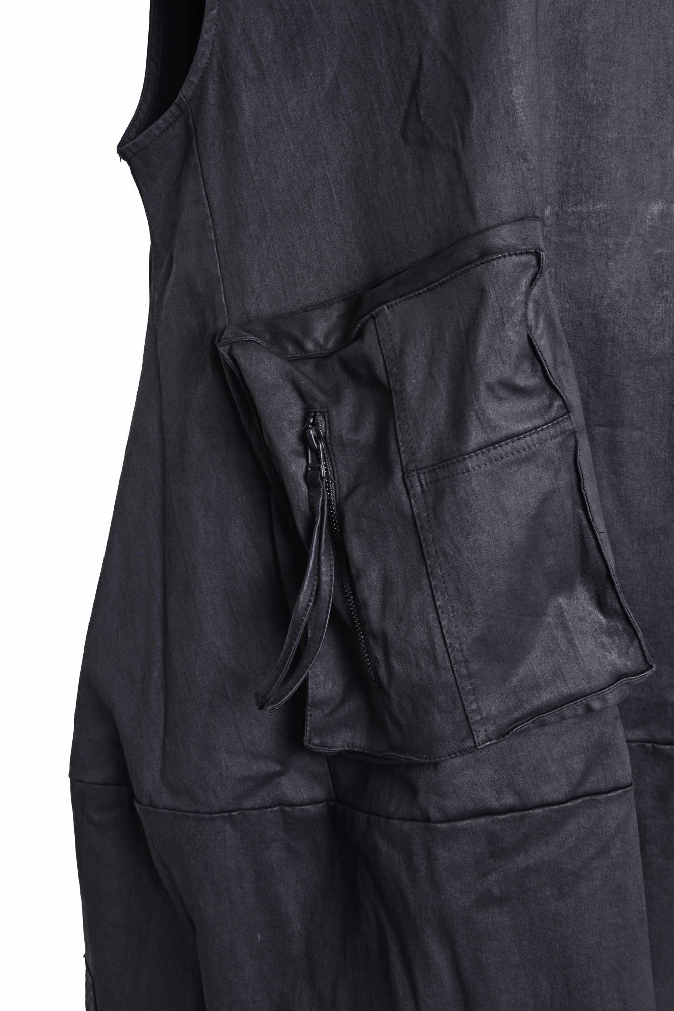 
                  
                    262.04.05 101 COATED BLACK
                  
                