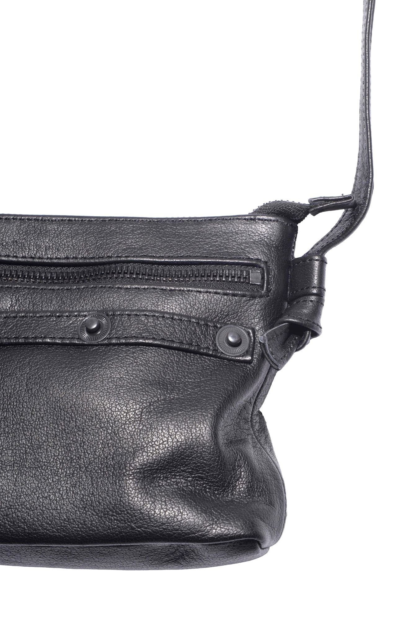 
                  
                    B40.262.40.01 100 BLACK
                  
                