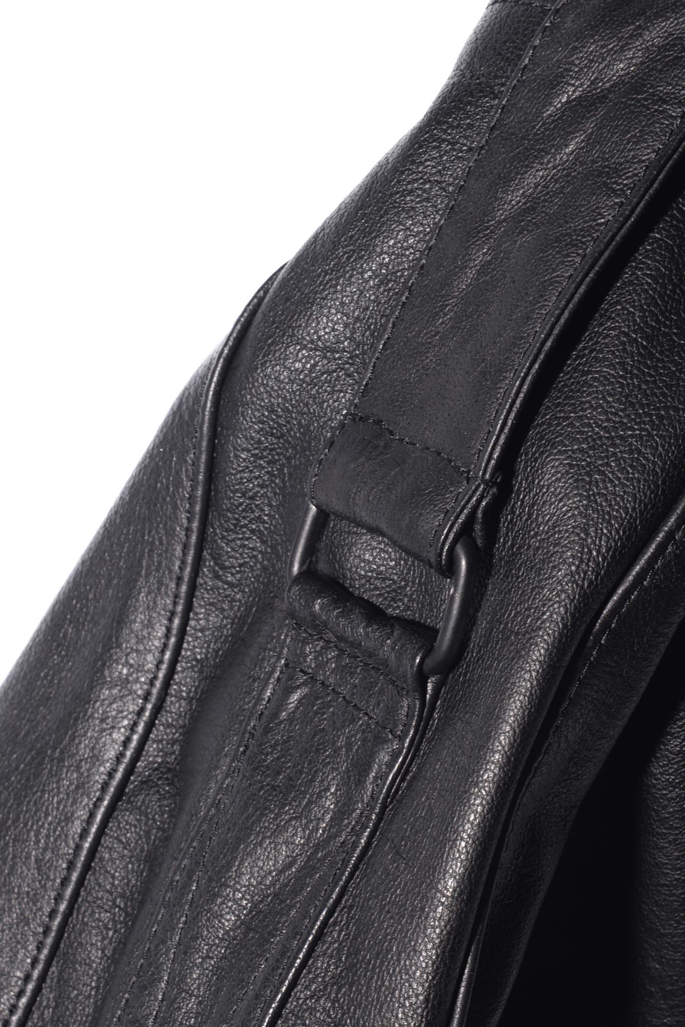 
                  
                    B40.262.40.20 100 BLACK
                  
                