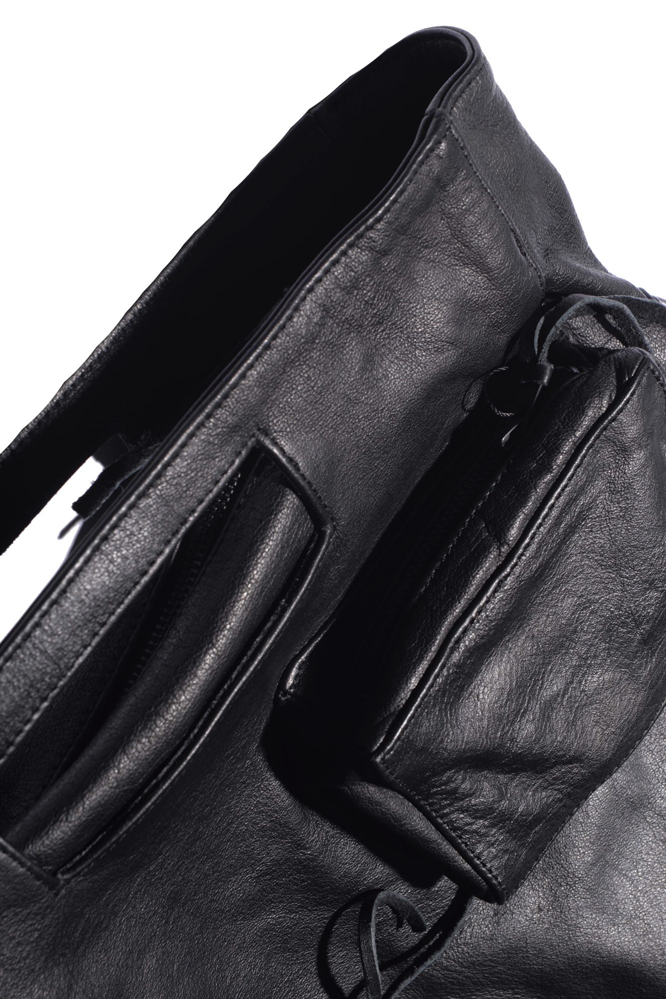 
                  
                    B40.262.40.20 100 BLACK
                  
                