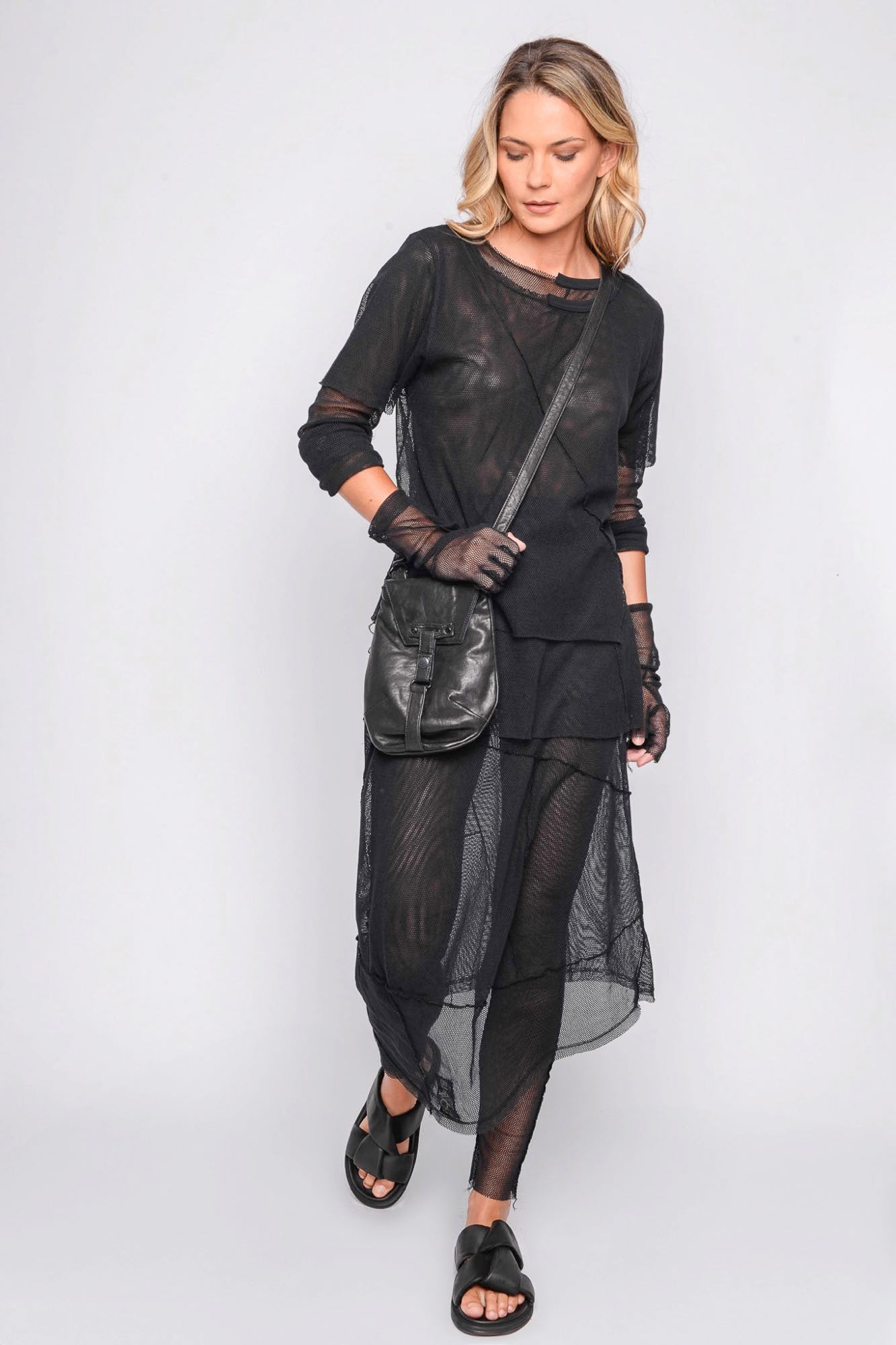 
                  
                    261.03.06 100% CO GAZE 100 BLACK
                  
                