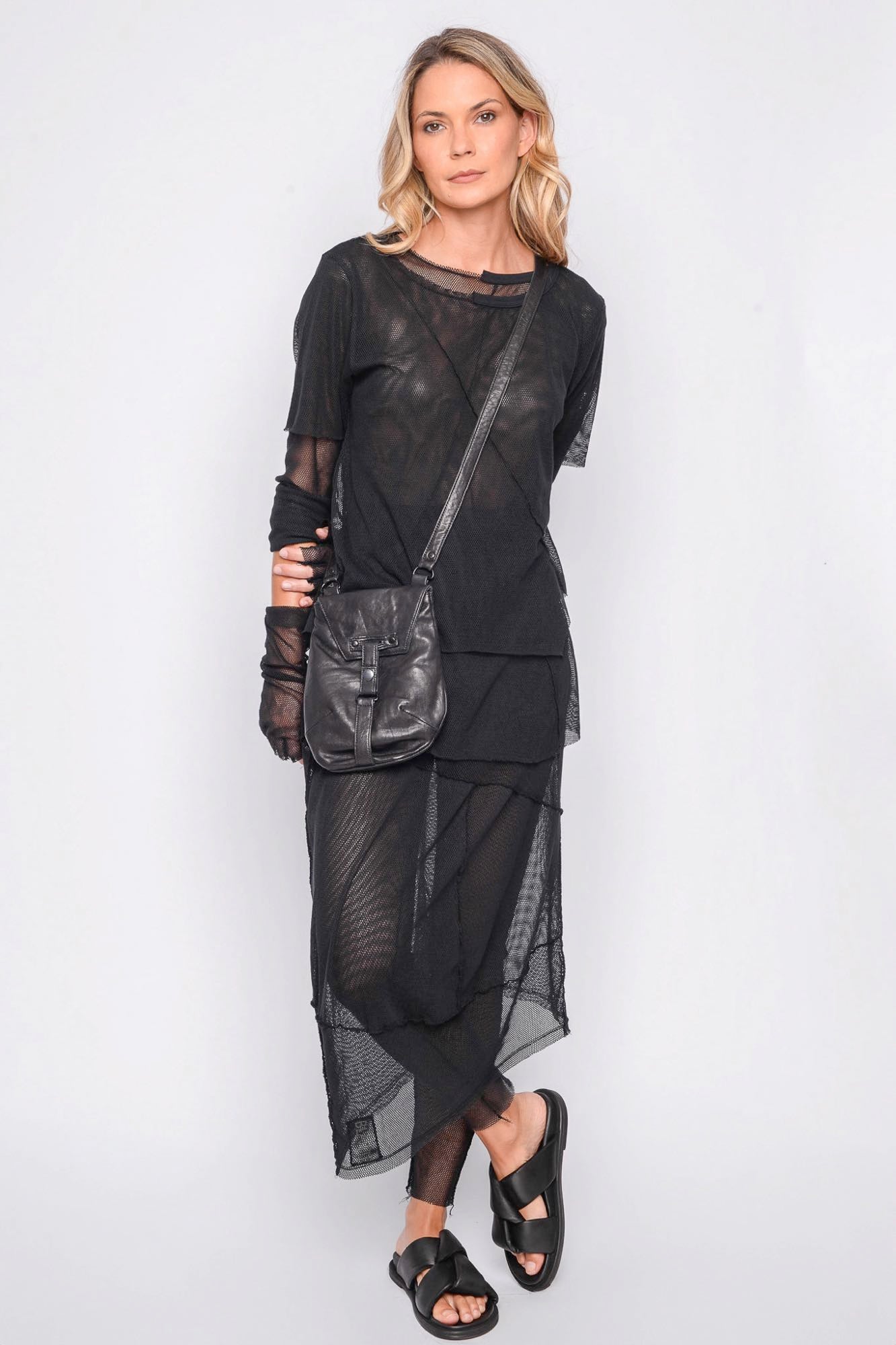 
                  
                    261.03.06 100% CO GAZE 100 BLACK
                  
                