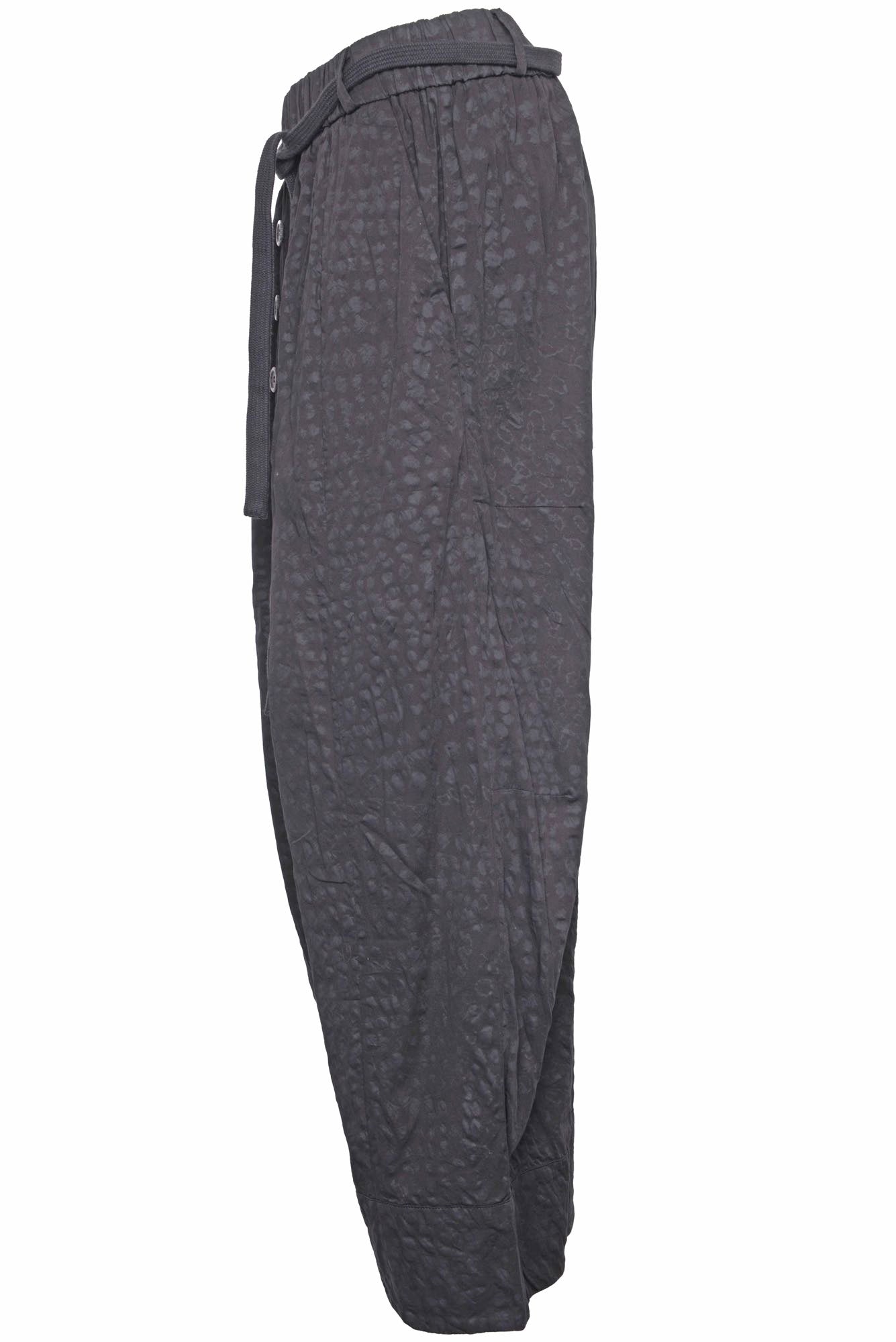 
                  
                    STUDIO B3 PANTS PANVO NB 2151 BLACK
                  
                