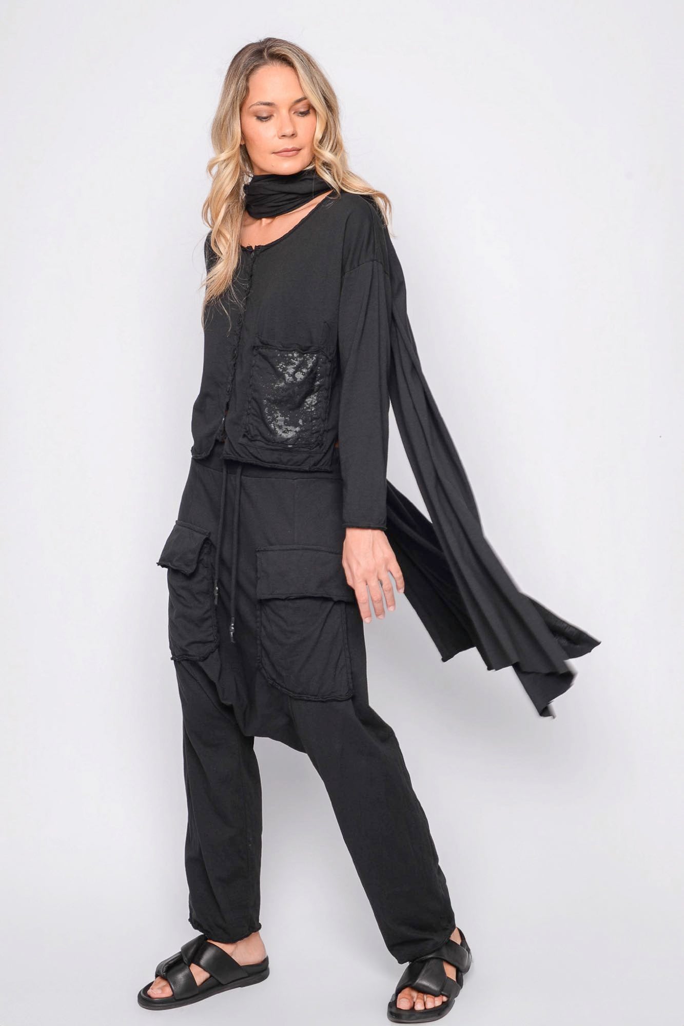 
                  
                    261.01.09 100% LIGHT JERSEY CO 100 BLACK
                  
                
