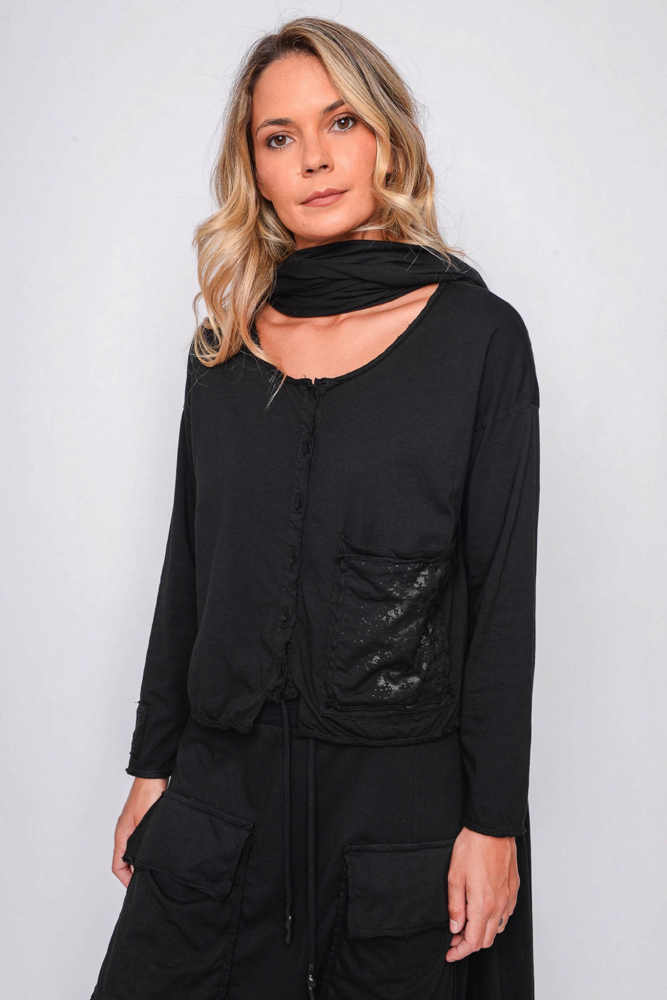 
                  
                    261.01.05 100% LIGHT JERSEY CO 100 BLACK
                  
                