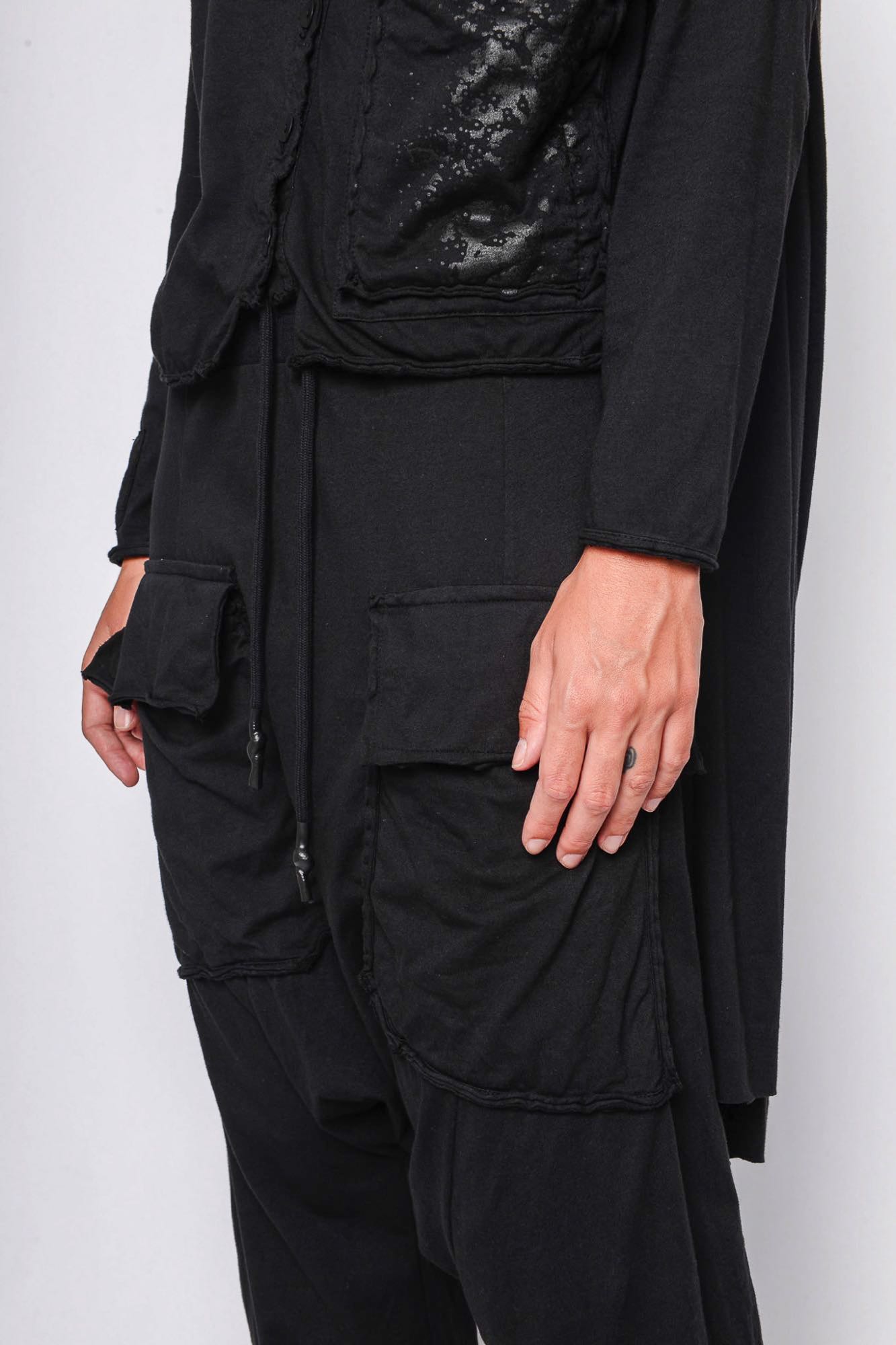 
                  
                    261.01.05 100% LIGHT JERSEY CO 100 BLACK
                  
                