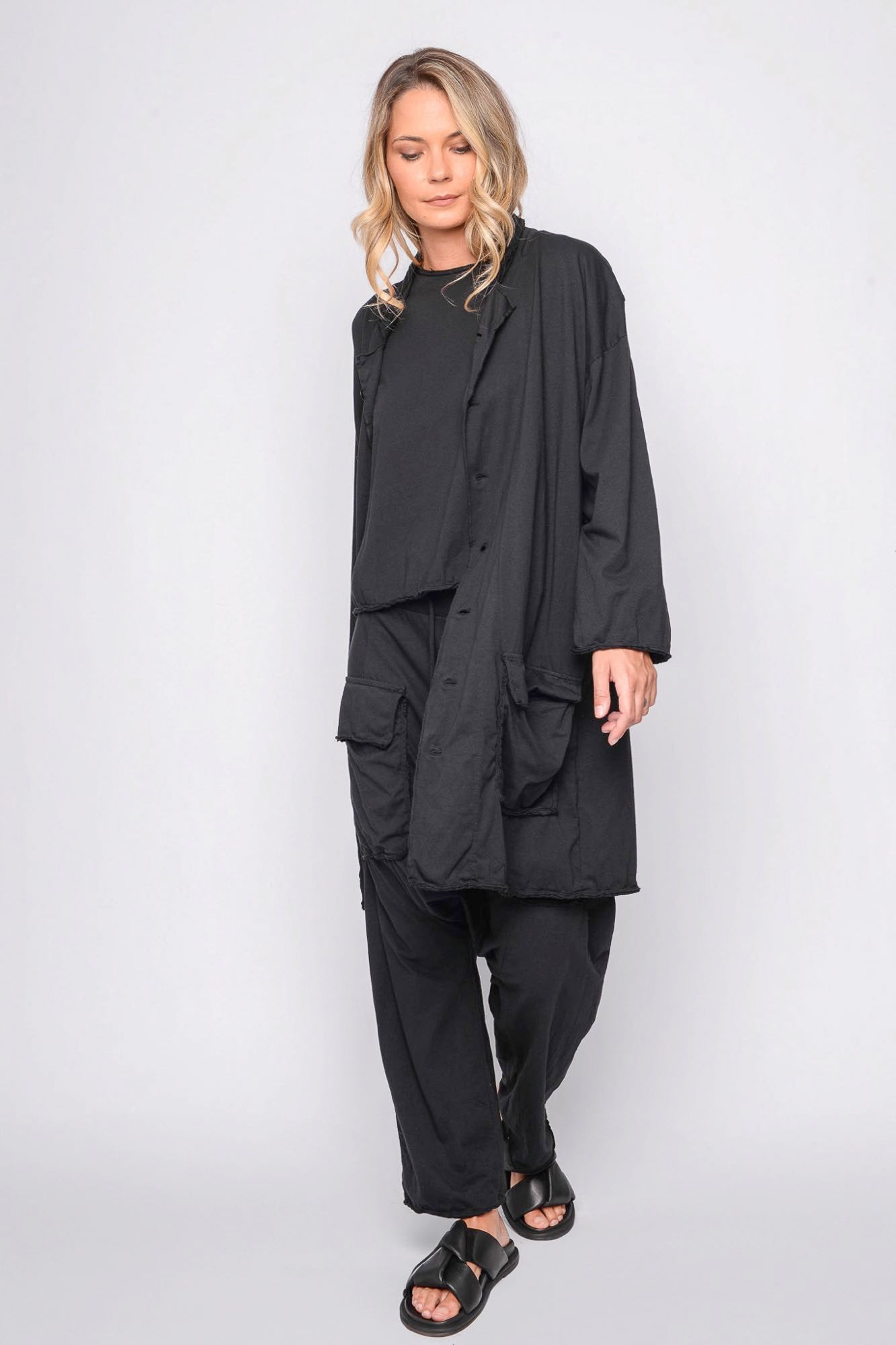 
                  
                    261.01.07 100% LIGHT JERSEY CO 100 BLACK
                  
                