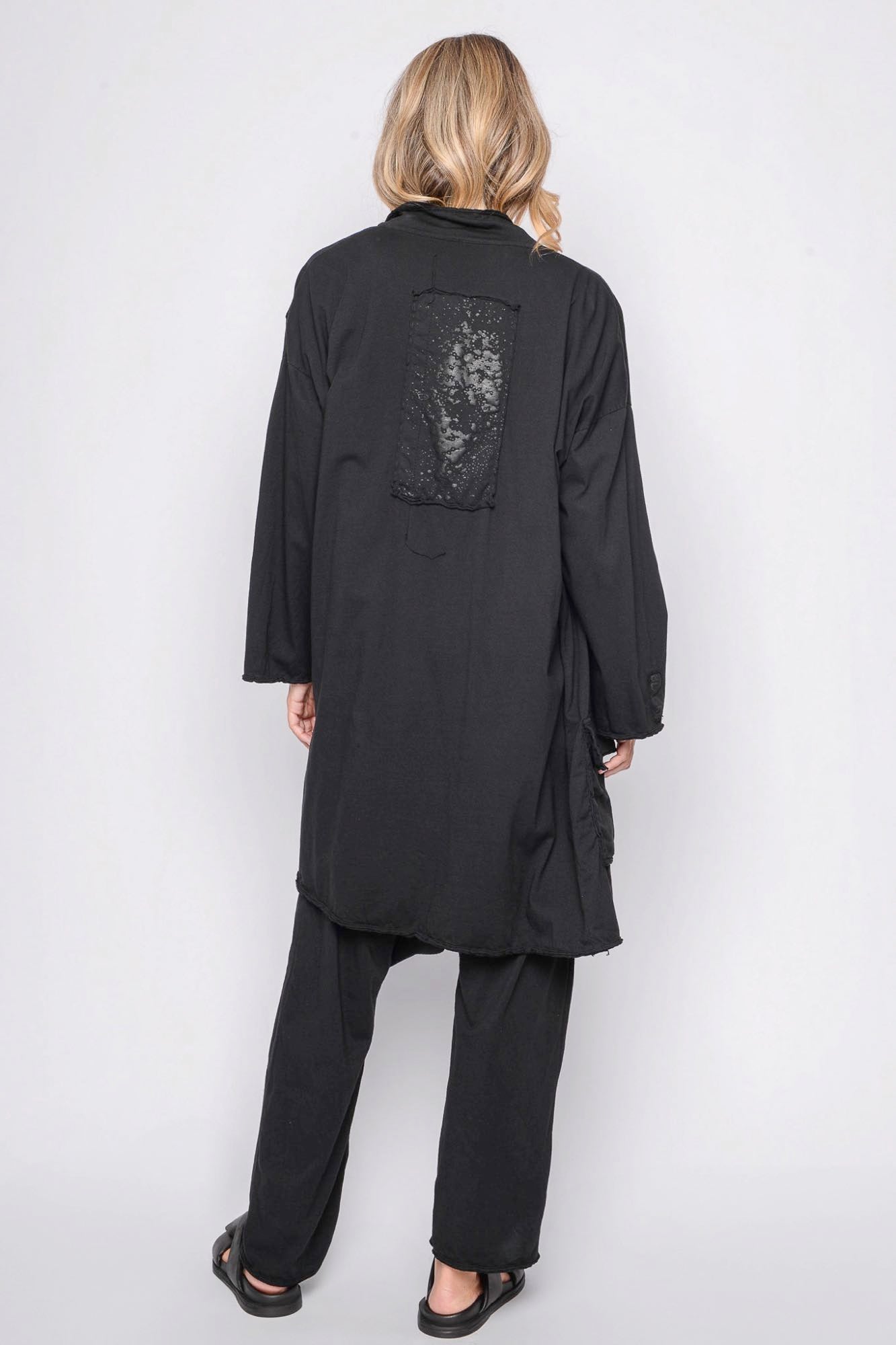 
                  
                    261.01.07 100% LIGHT JERSEY CO 100 BLACK
                  
                