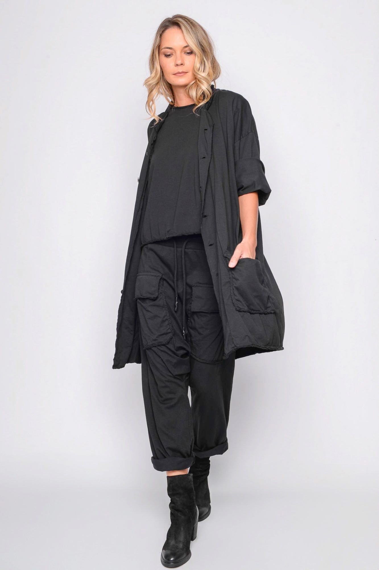 
                  
                    261.01.07 100% LIGHT JERSEY CO 100 BLACK
                  
                