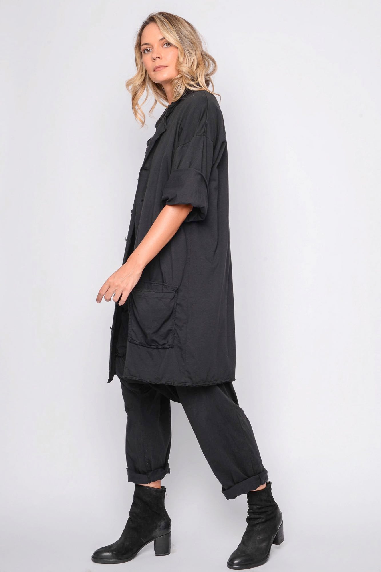 
                  
                    261.01.07 100% LIGHT JERSEY CO 100 BLACK
                  
                