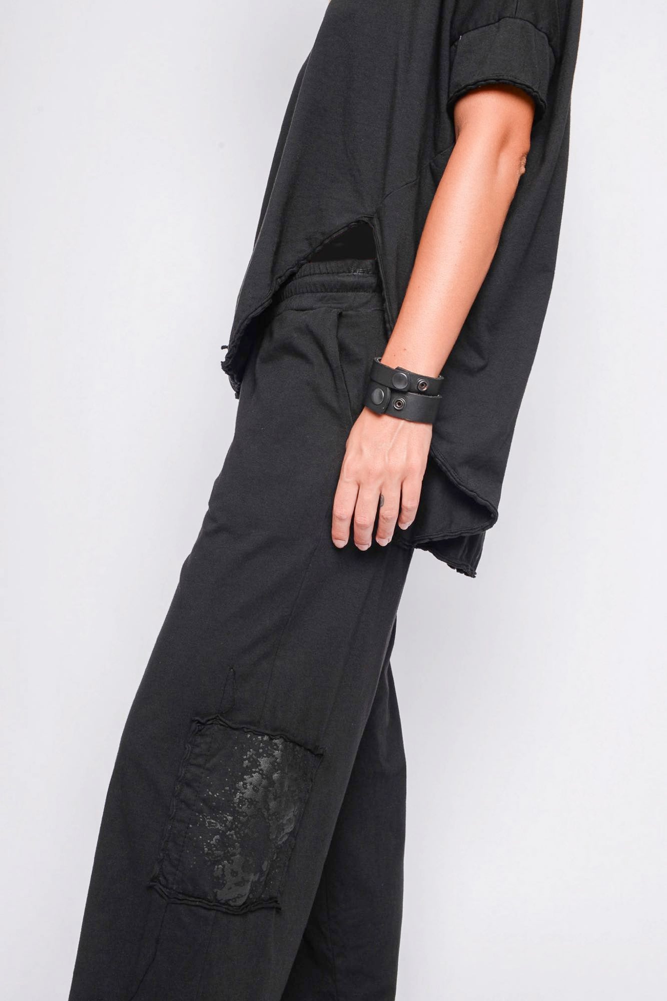 
                  
                    261.01.08 100% LIGHT JERSEY CO 100 BLACK
                  
                